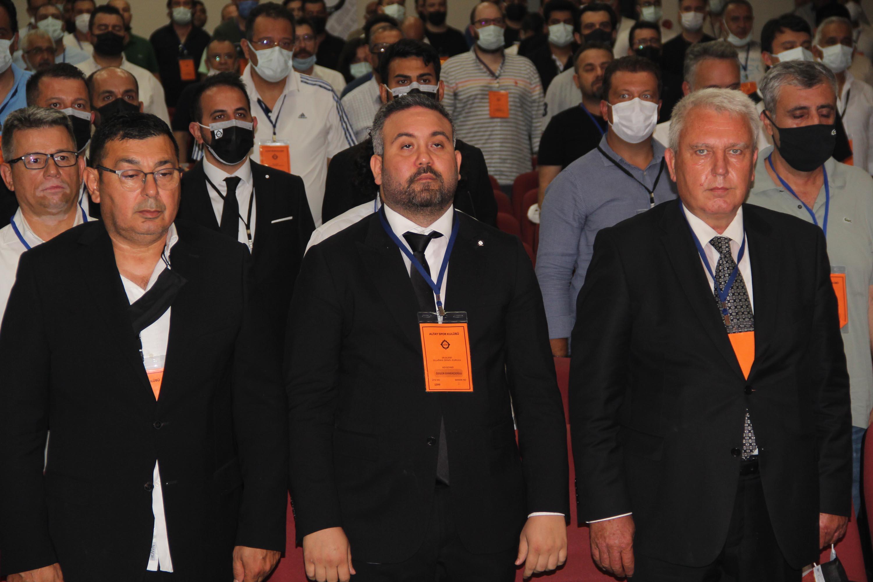 Altayda Özgür Ekmekçioğlu yeniden başkan