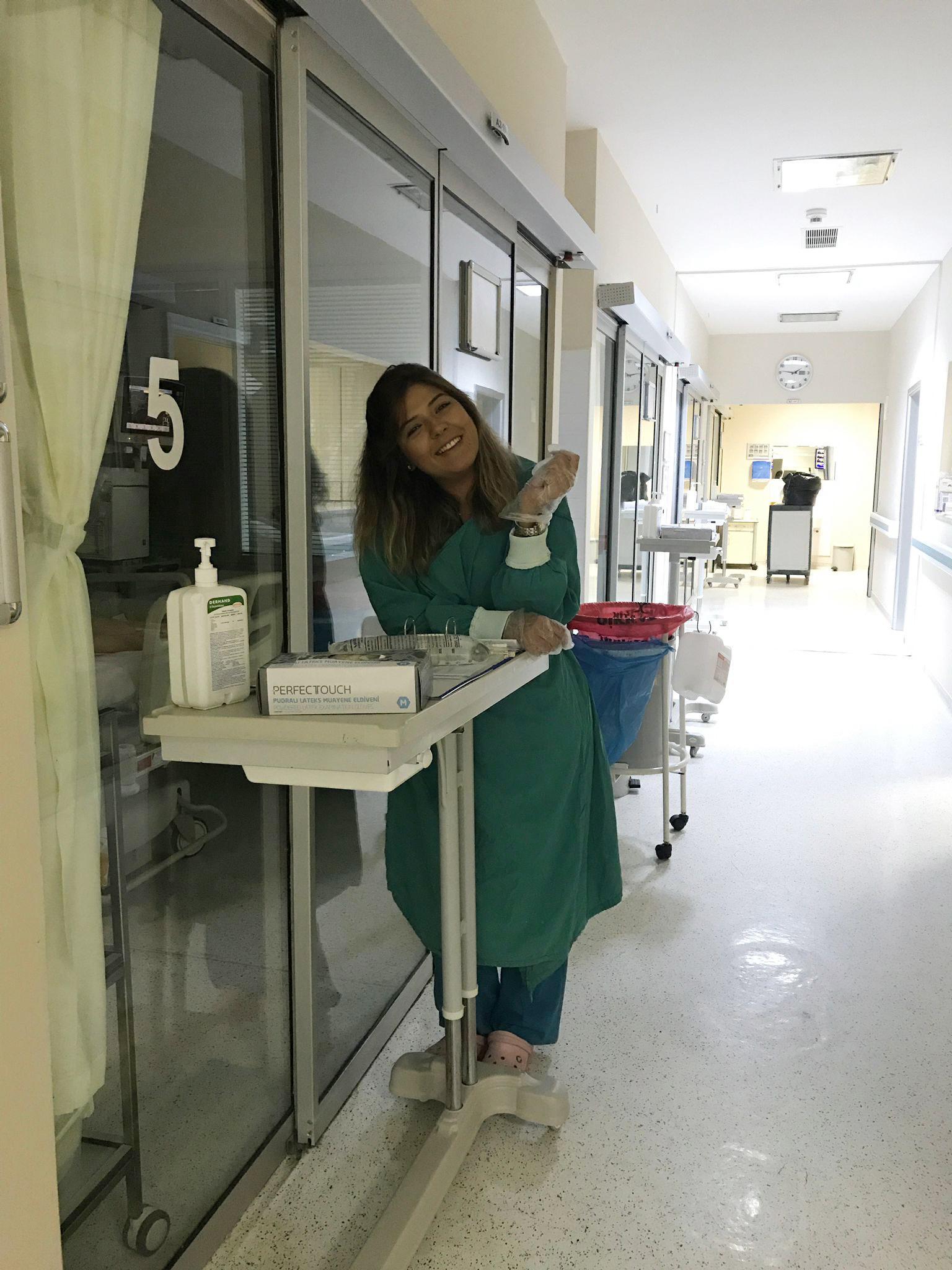 Ölüm döşeğinde verdiği sözü tutan Başkan Böcek, hemşiresinin nikahını kıydı