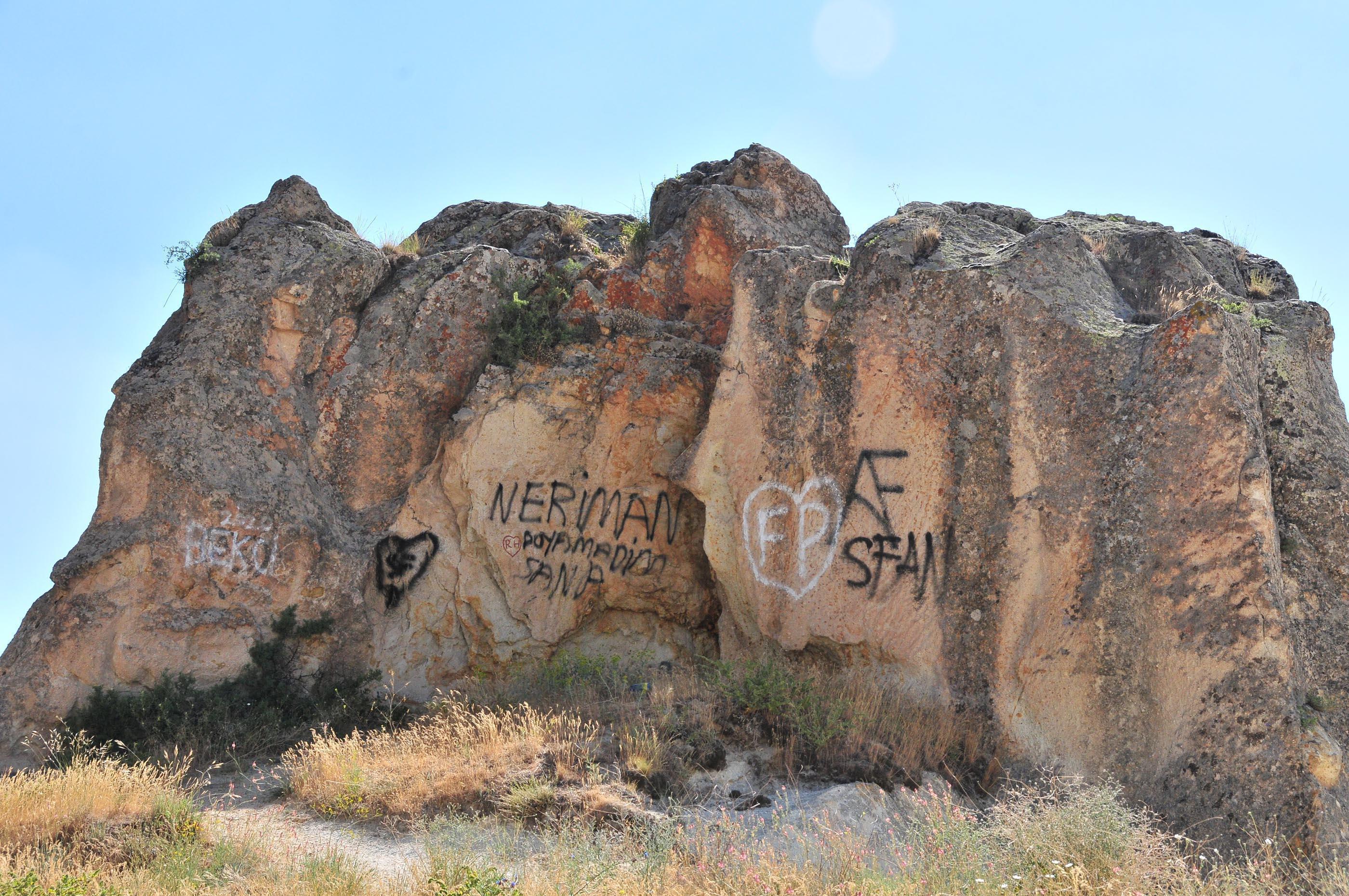 Cappadocia’s vandalized fairy chimneys are cleaned with micro-sandblasting technique