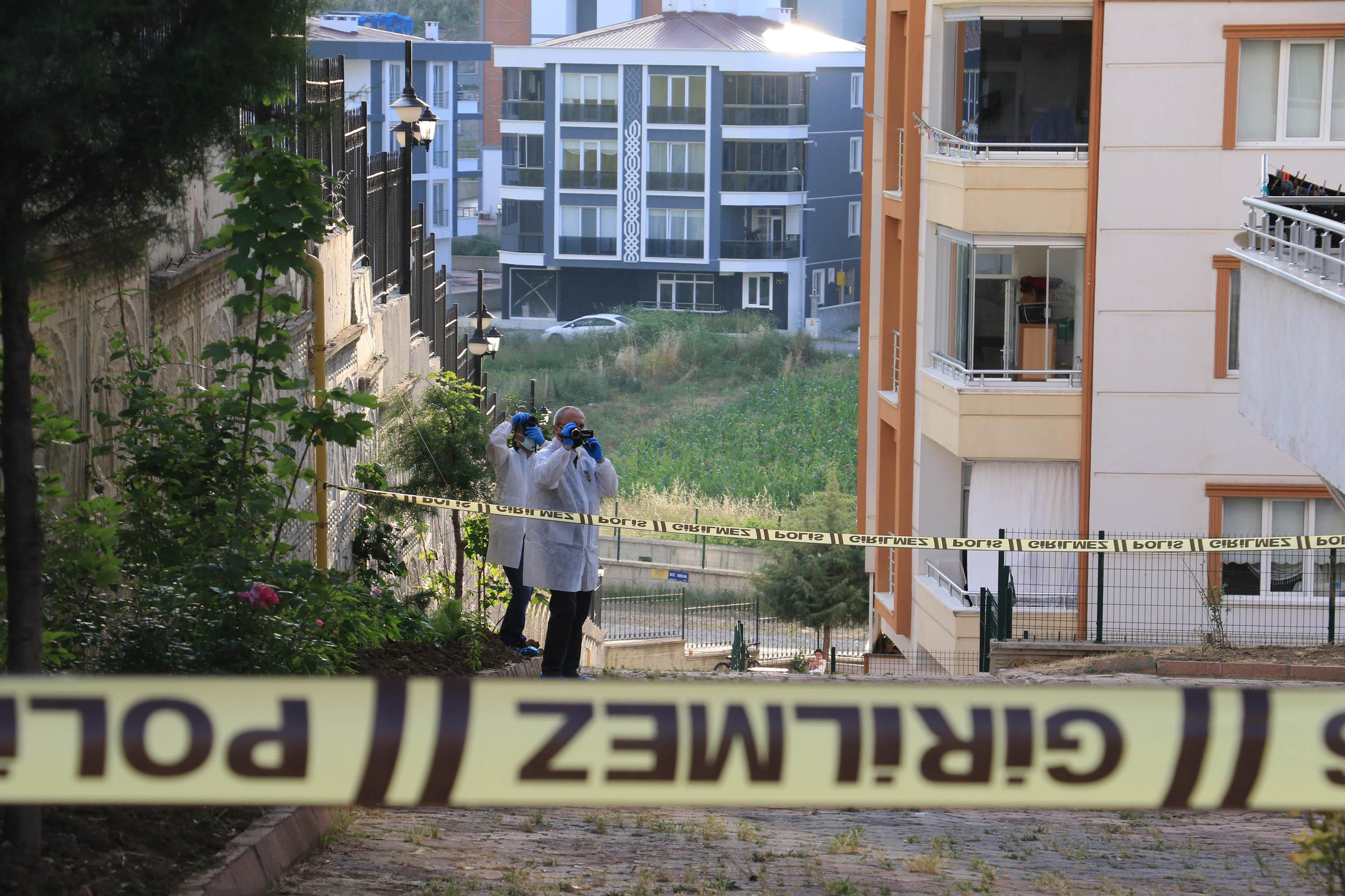 Samsunda 5inci kattan düşen üniversiteli öldü