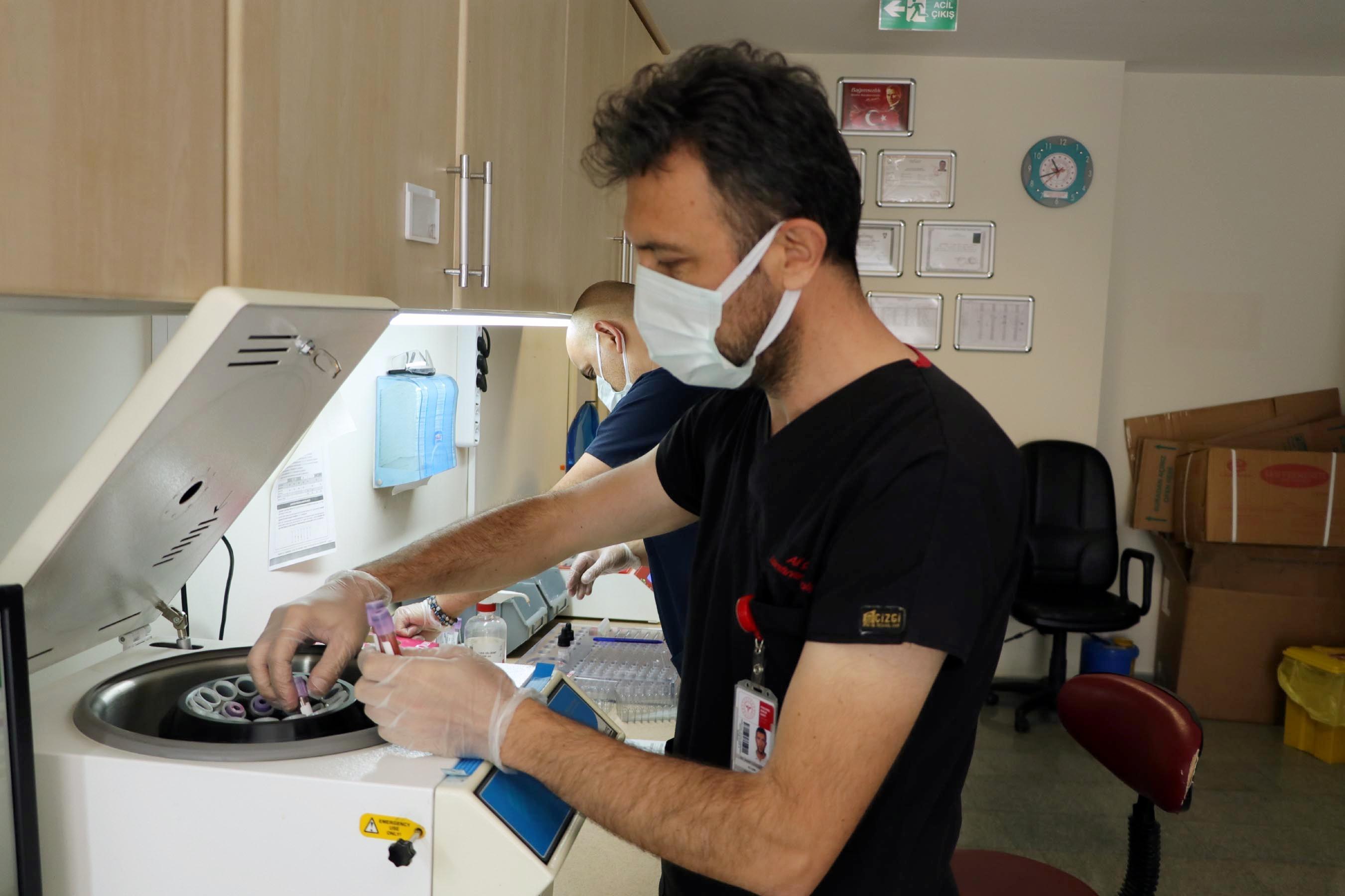 Böbrek hastası Ayşe Dündar için 250 bin kişide 1 görülen ‘Bombay’ grubu kan aranıyor