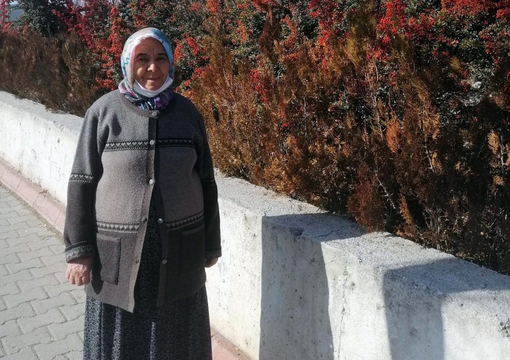 Böbrek hastası Ayşe Dündar için 250 bin kişide 1 görülen ‘Bombay’ grubu kan aranıyor