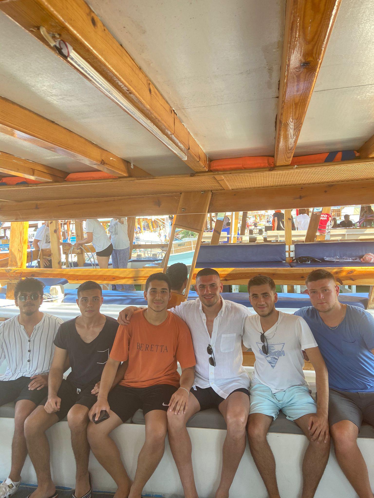 Merih Demiral Kaşta tatil yaptı