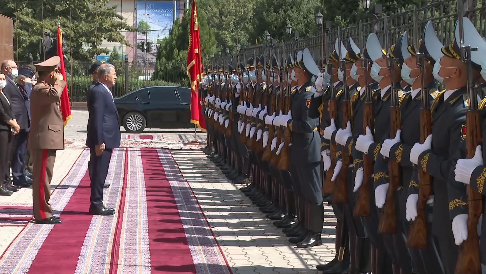 Bakan Akar: Afganistan Havalimanı için alınmış karar yok