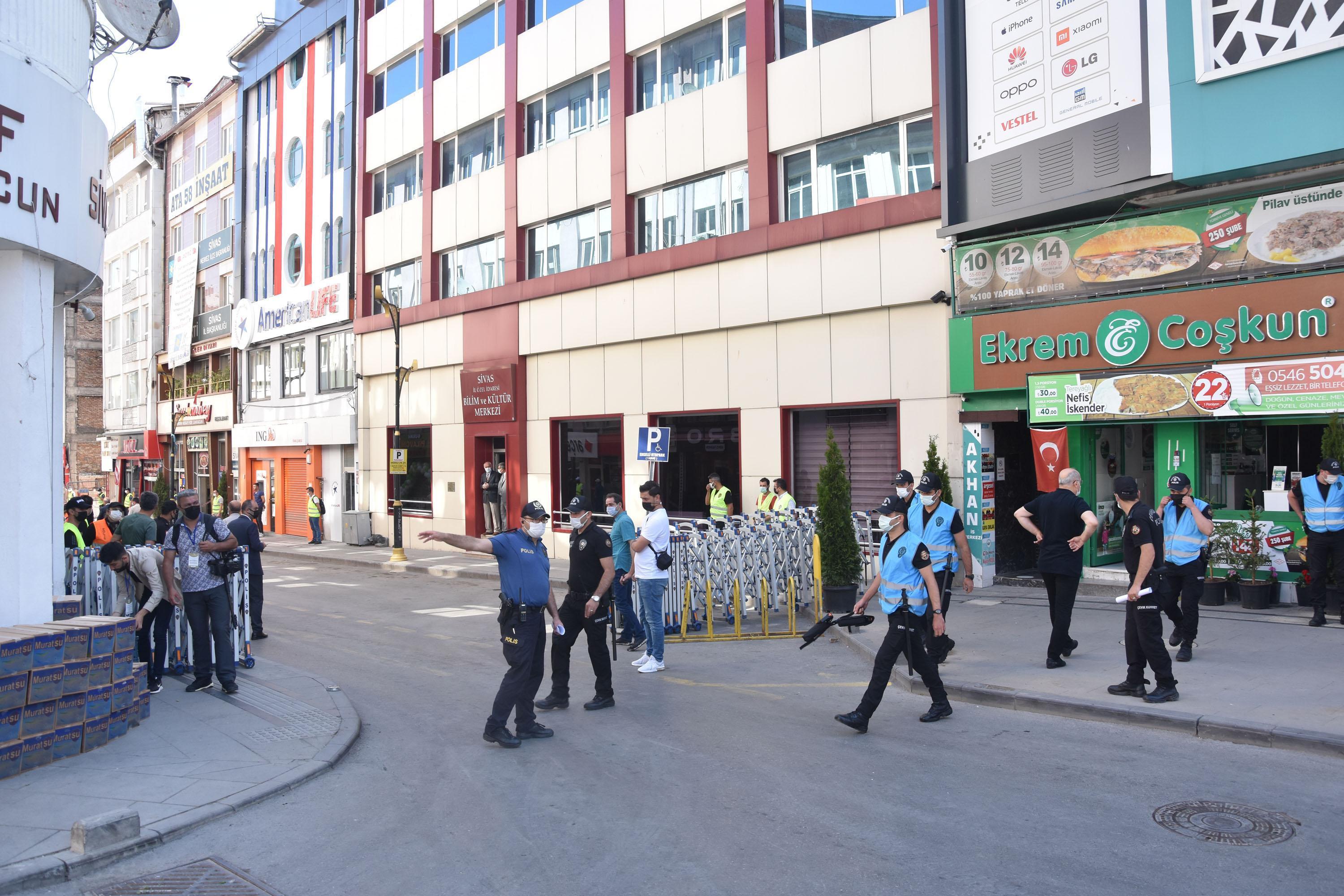 Sivas Olaylarının 28inci yılında, hayatını kaybedenler anıldı