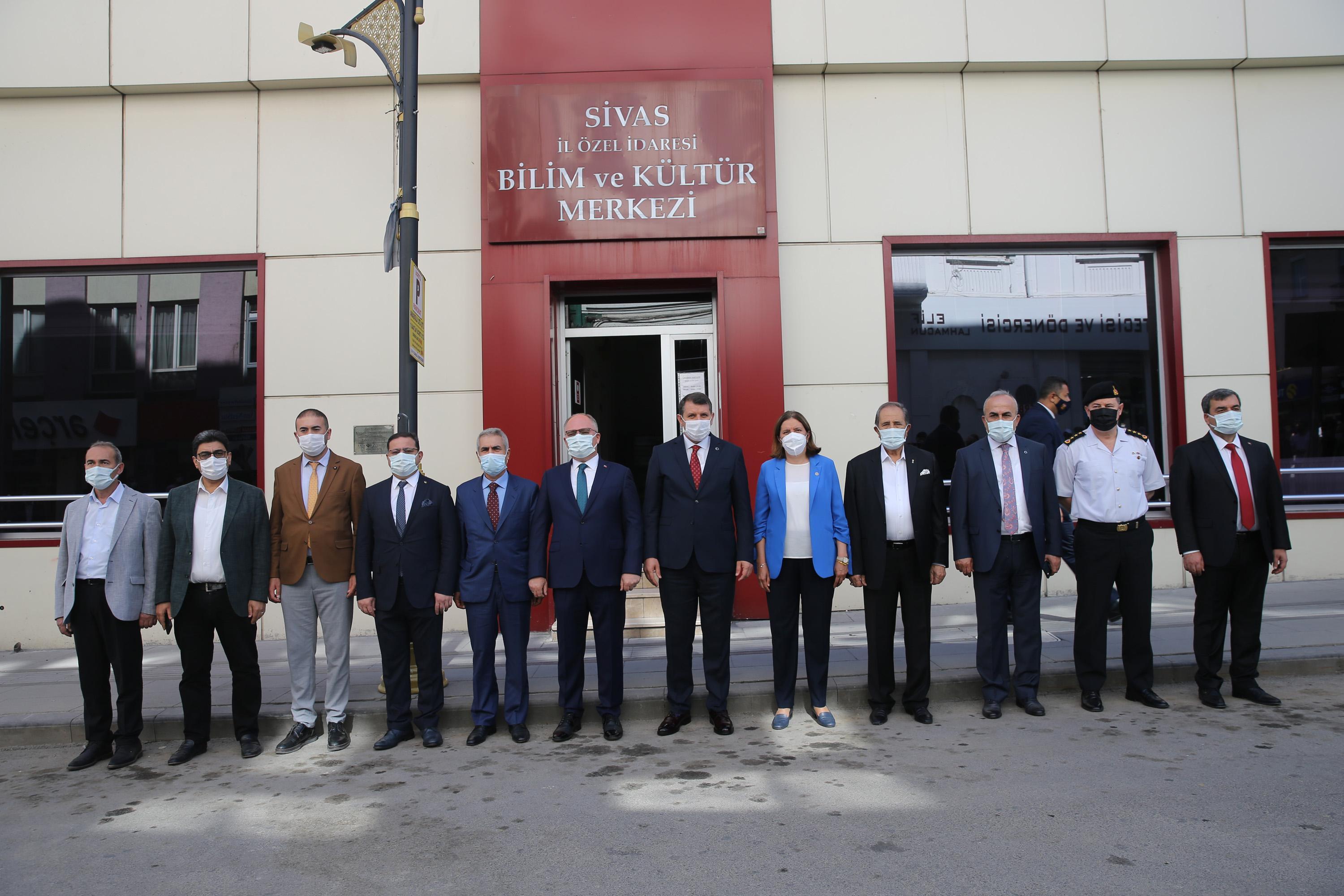 Sivas Olaylarının 28inci yılında, hayatını kaybedenler anıldı