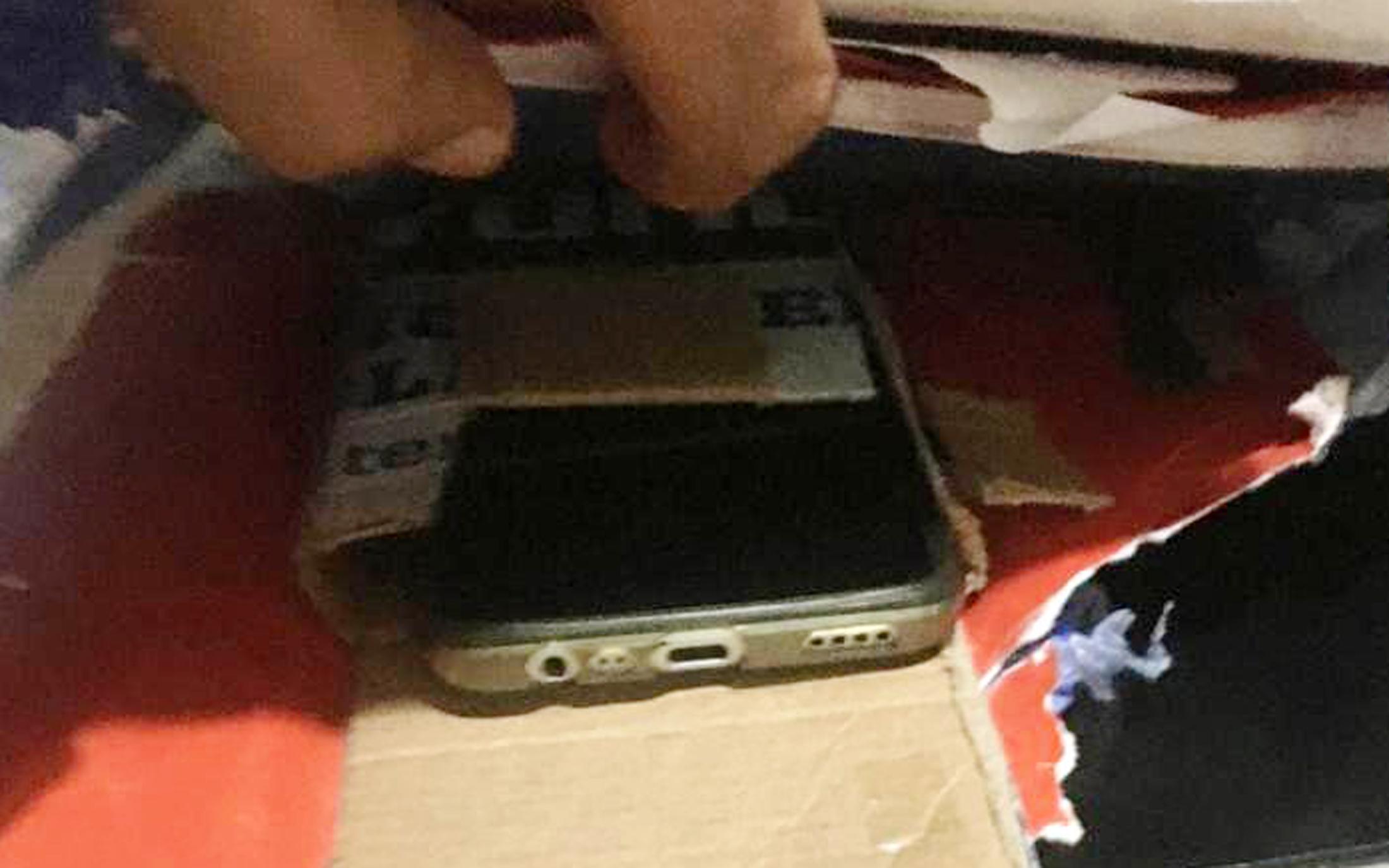 Video ve fotoğraf kaydetmek için özel düzenekli poşetle yakalandı