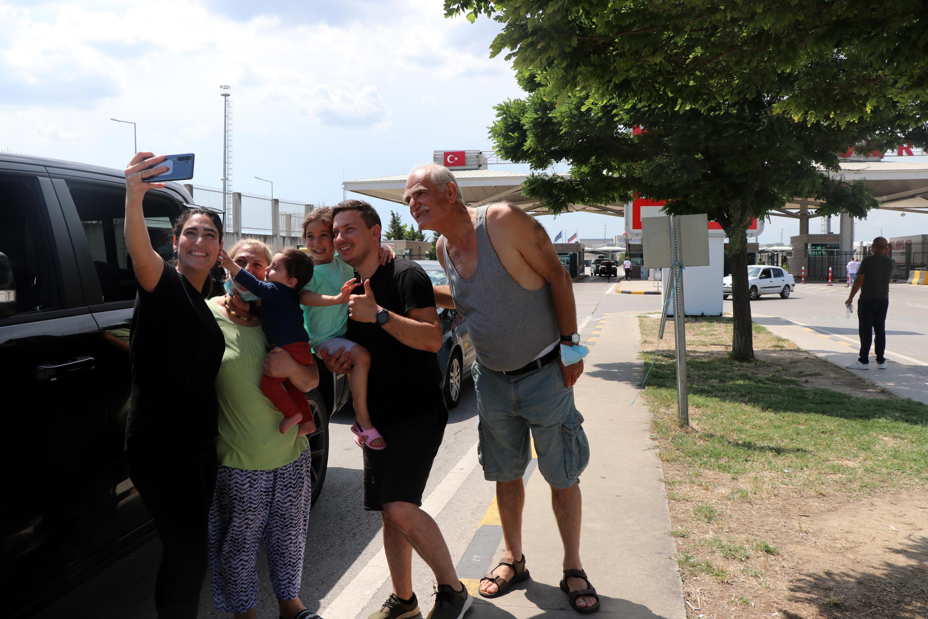 Avrupalı Türklerin hasret yolculuğu sürüyor