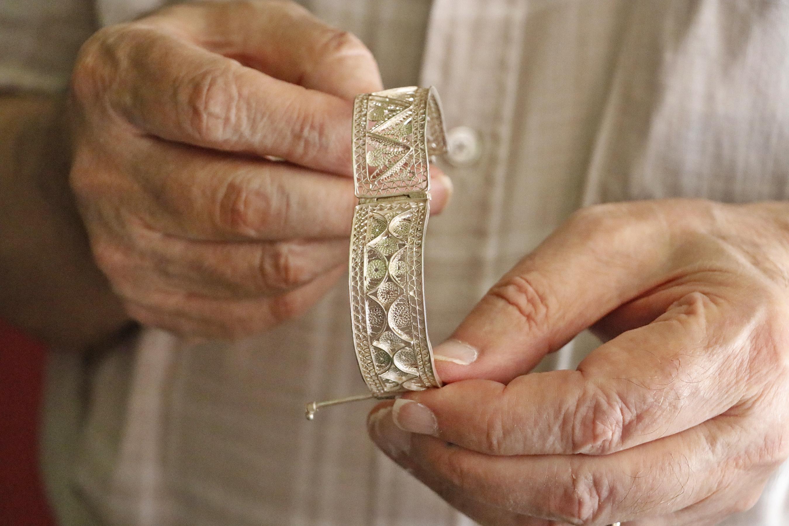 Mardinli Süryani telkâri ustası, 5 bin yıllık sanatı sürdürüyor