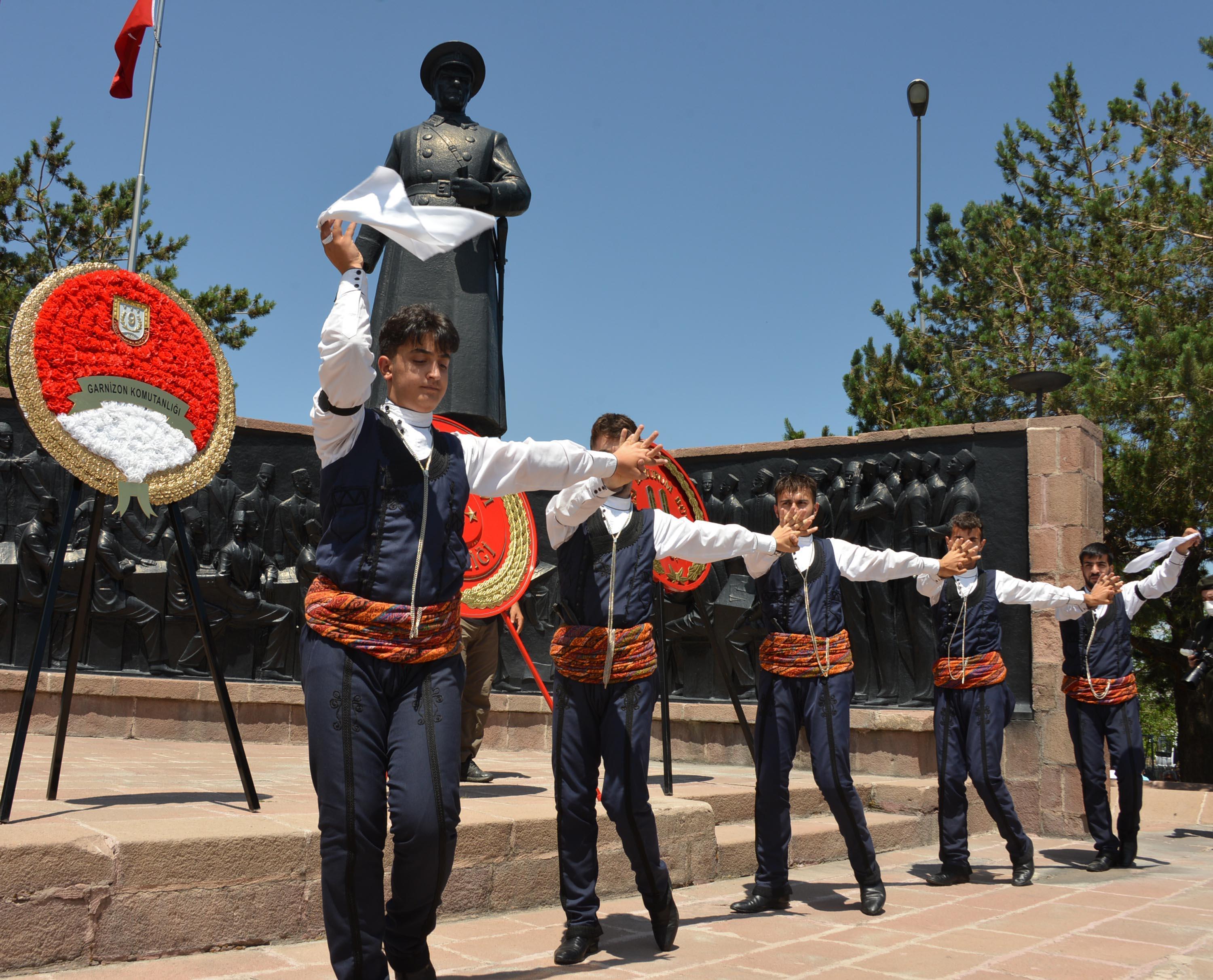 Atatürkün Erzuruma gelişinin 102nci yılı