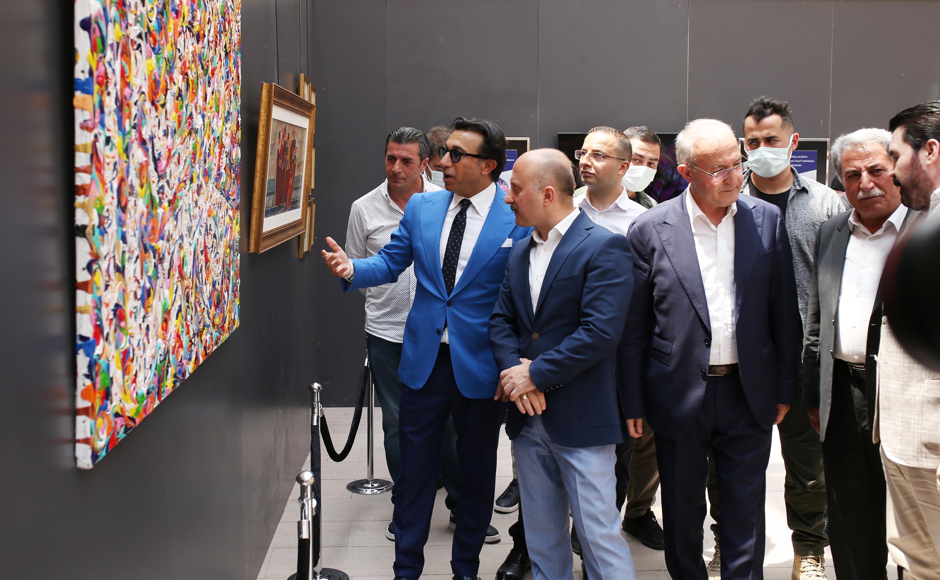 İtalyan ressamların eserleri Doğubayazıtta sergide