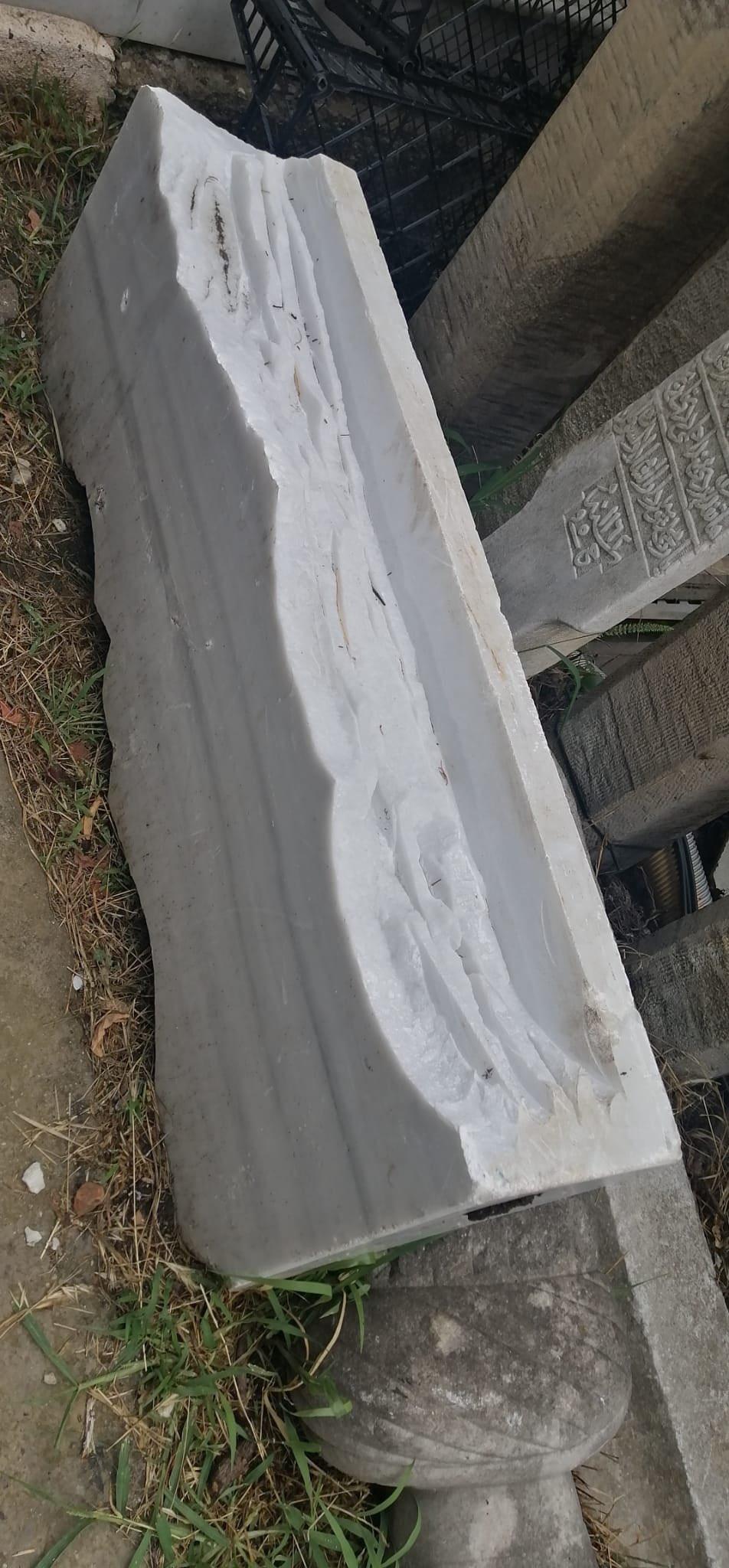 Nihal Atsızın mezarına zarar verildi