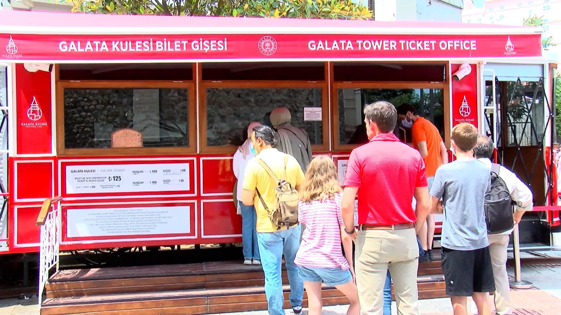 Galata Kulesini ziyaret yabancılara 100 lira, yerli turiste müze kart ile 60 lira