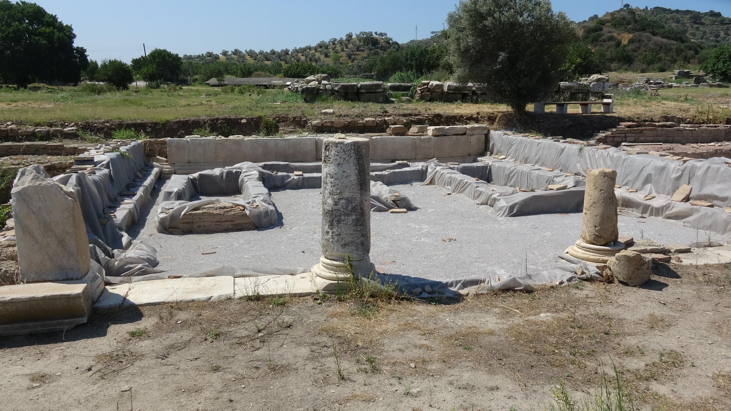 Magnesia Antik Kentinde hedef  Zeus Tapınağını gün yüzüne çıkarmak