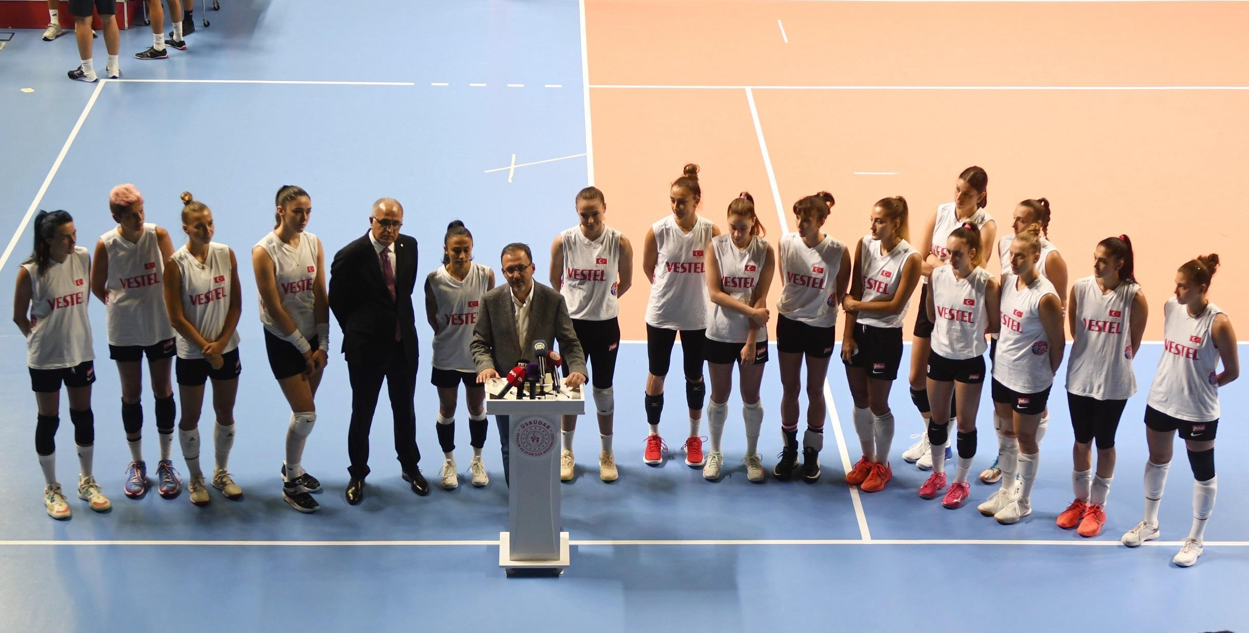 Bakan Kasapoğlu Filenin Sultanlarını ziyaret etti