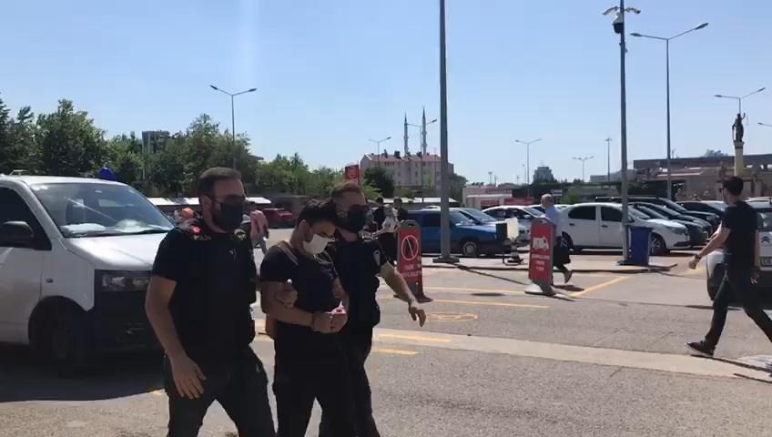 Bağdat Caddesindeki kaza: Durumu kritik, ne olur önlem alsınlar artık