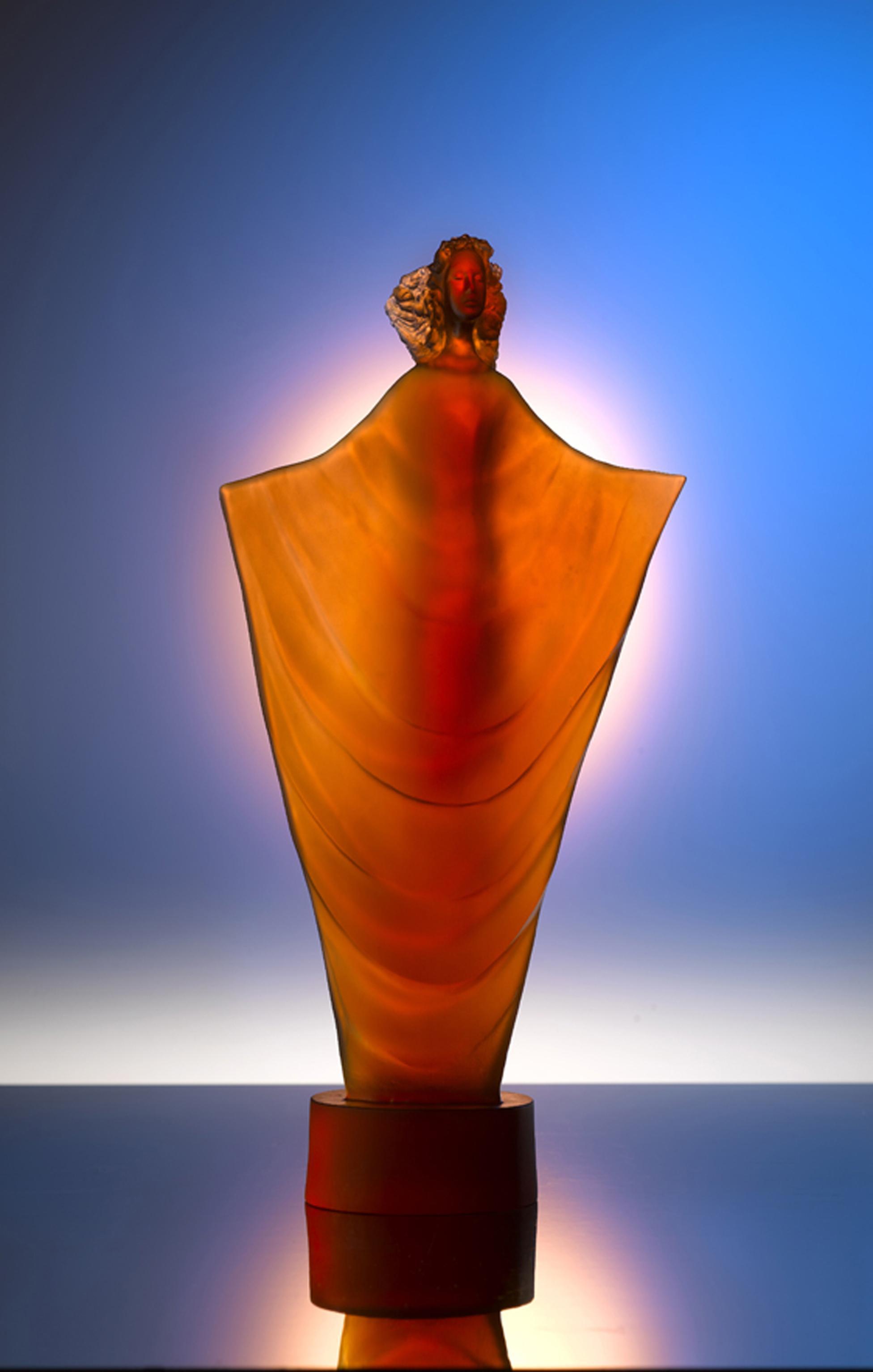 Türk heykeltraşın Camdan Kadınları ABD’de sergileniyor