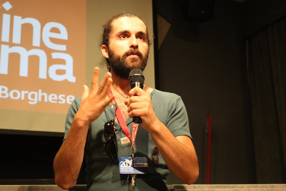 Bosnalı belgeselci 26 yıl önce öldürülen dedesinin kemiklerini bulmak istiyor