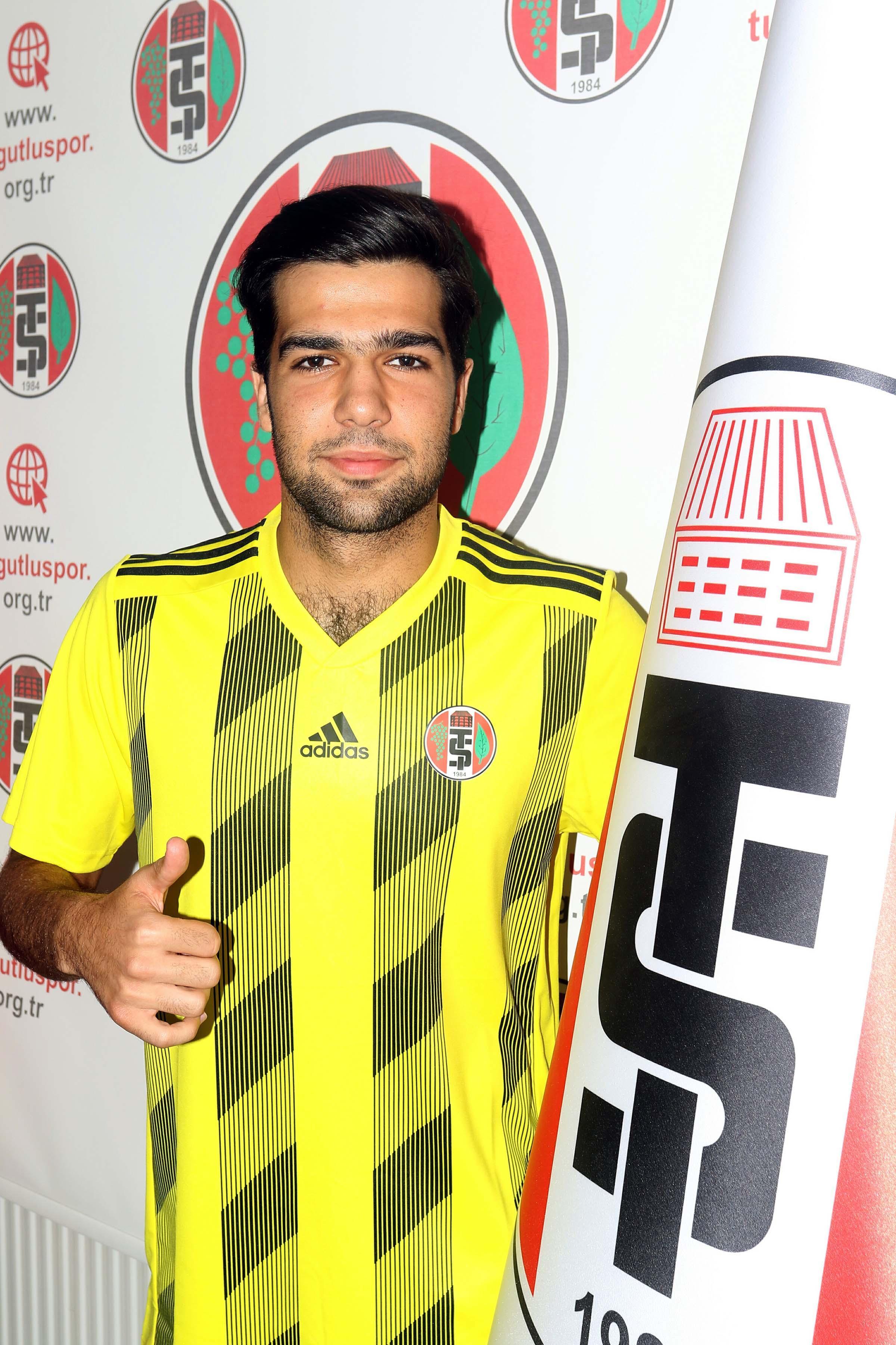 Mustafa Emirhan Özyaşar, Turgutlusporda