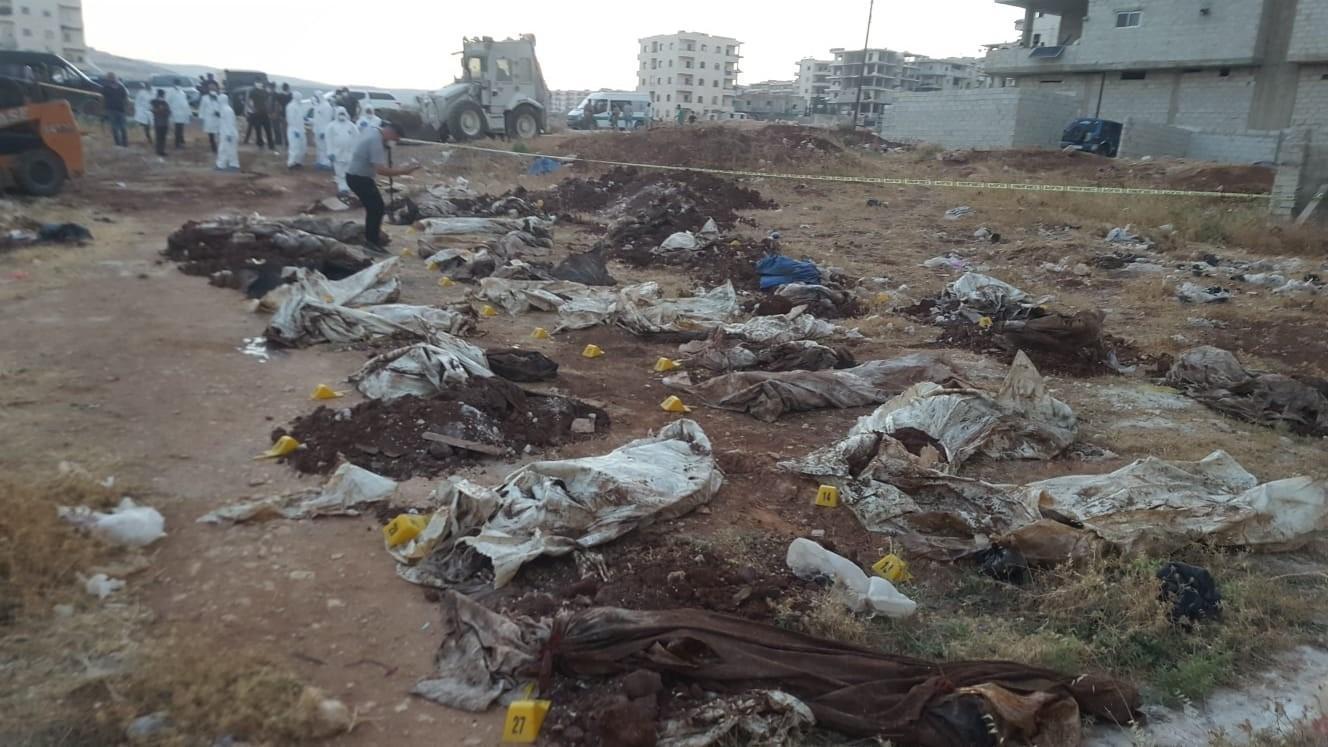 Afrin’de PKK/YPG/PYDnin katlettiği kişilere ait toplu mezar ortaya çıktı