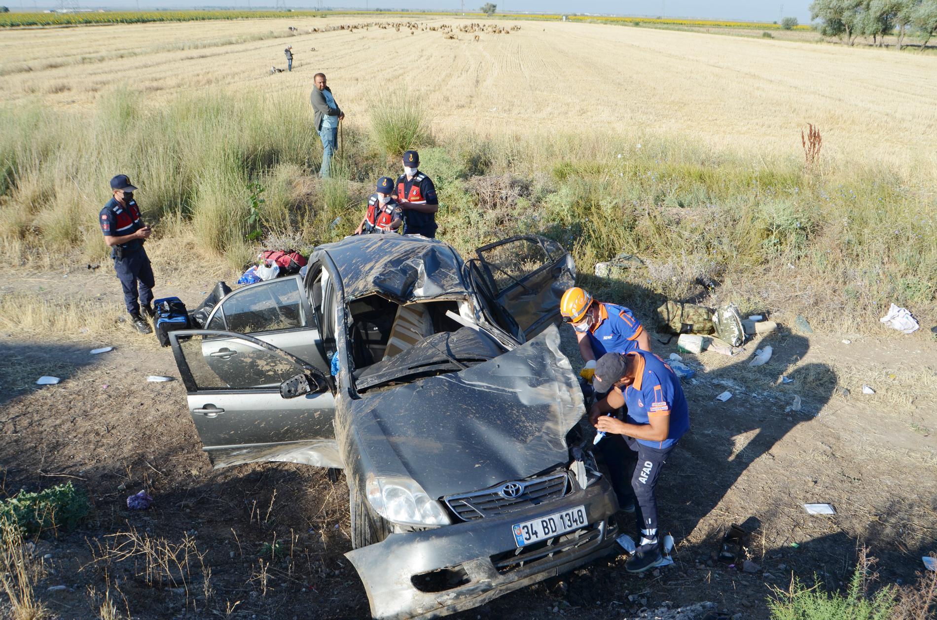 Bayram tatiline giderken kaza yaptılar: 4 yaralı