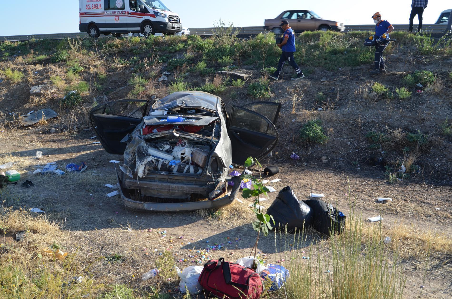 Bayram tatiline giderken kaza yaptılar: 4 yaralı