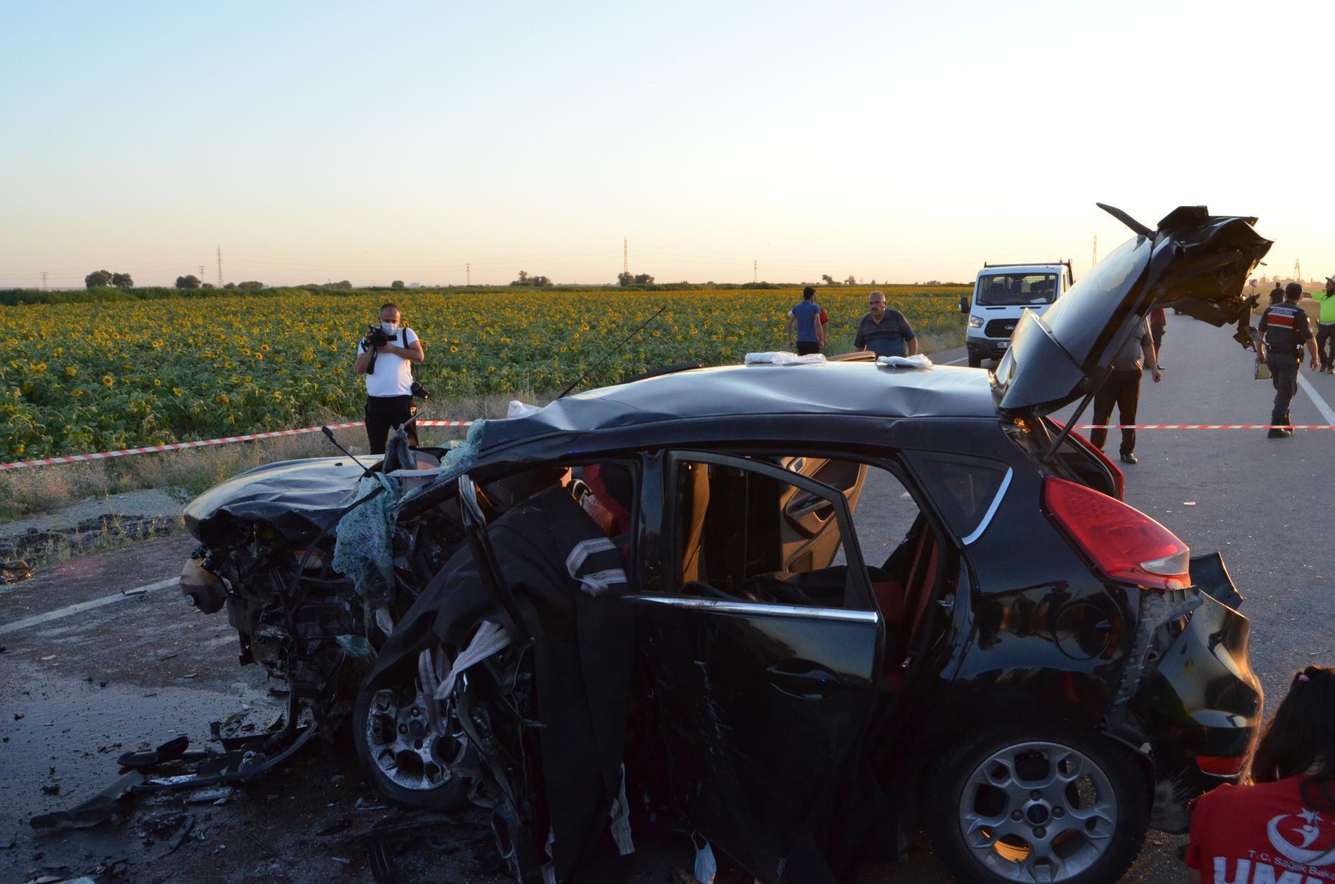 Aksarayda zincirleme kaza: 2 ölü, 6 yaralı