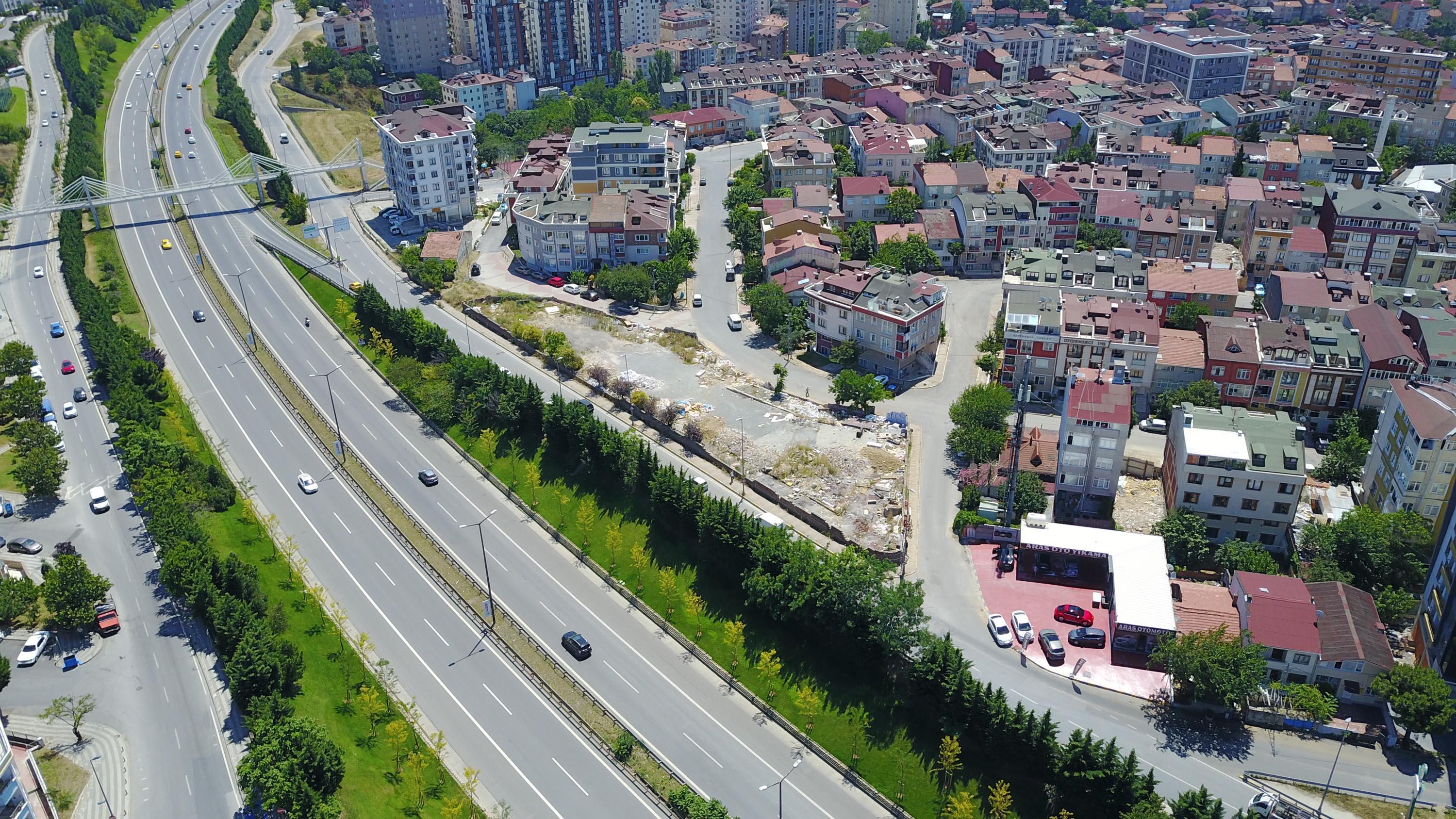 Ataşehirde mahalle ortasında korku alanı