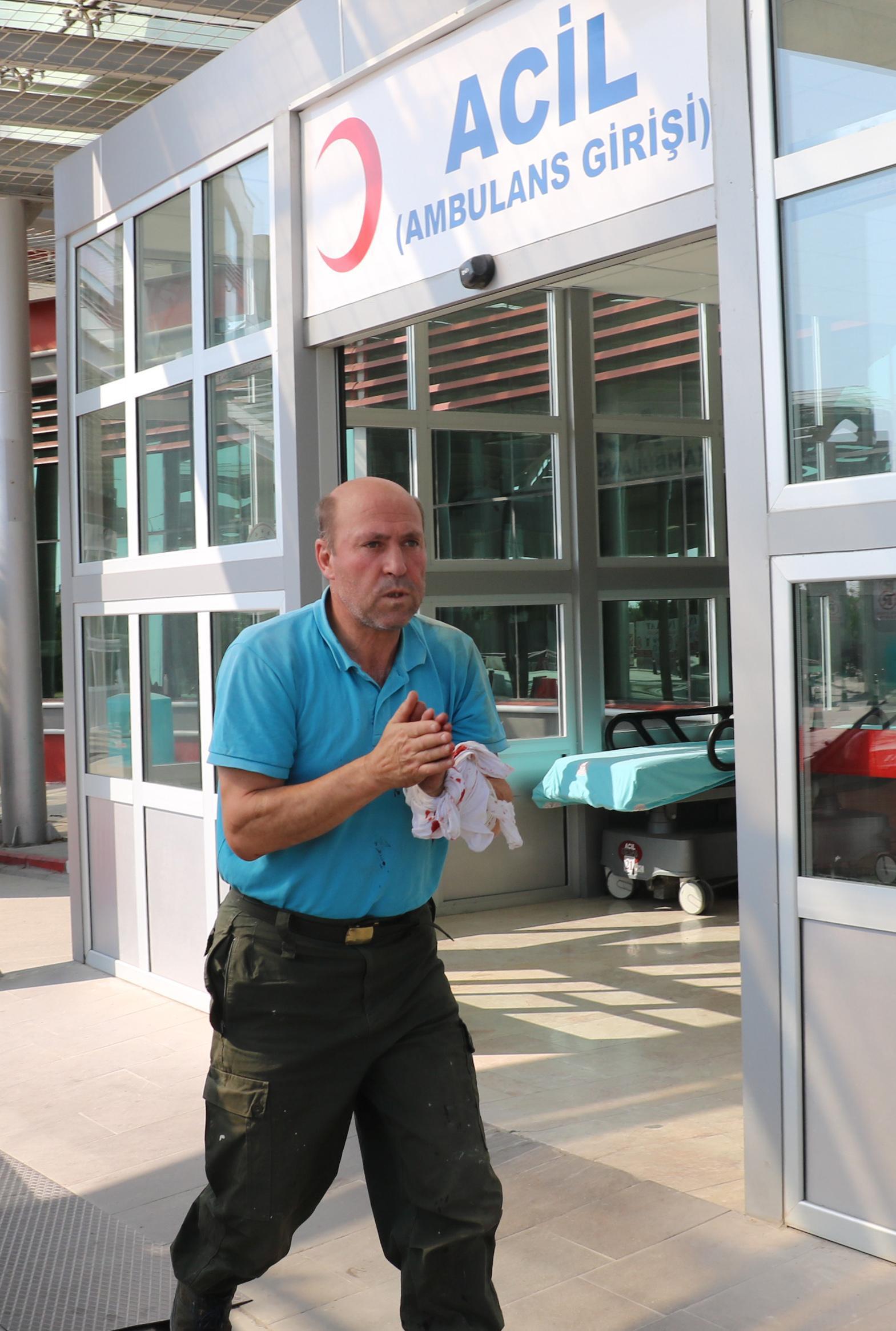 Bursada acemi kasaplar hastanelik oldu