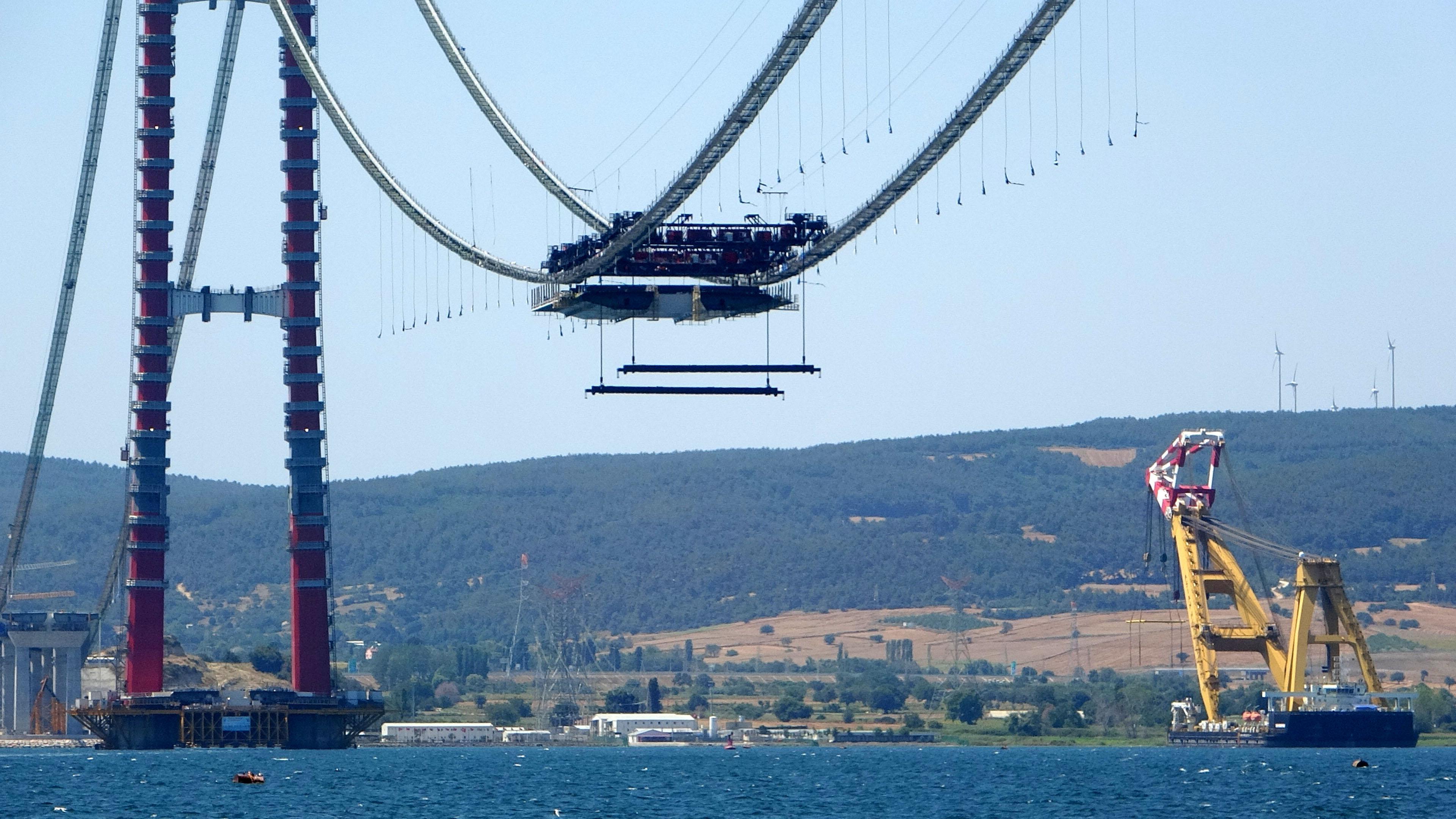 1915 Çanakkale Köprüsünde ilk mega tabliye blok montajı yapıldı