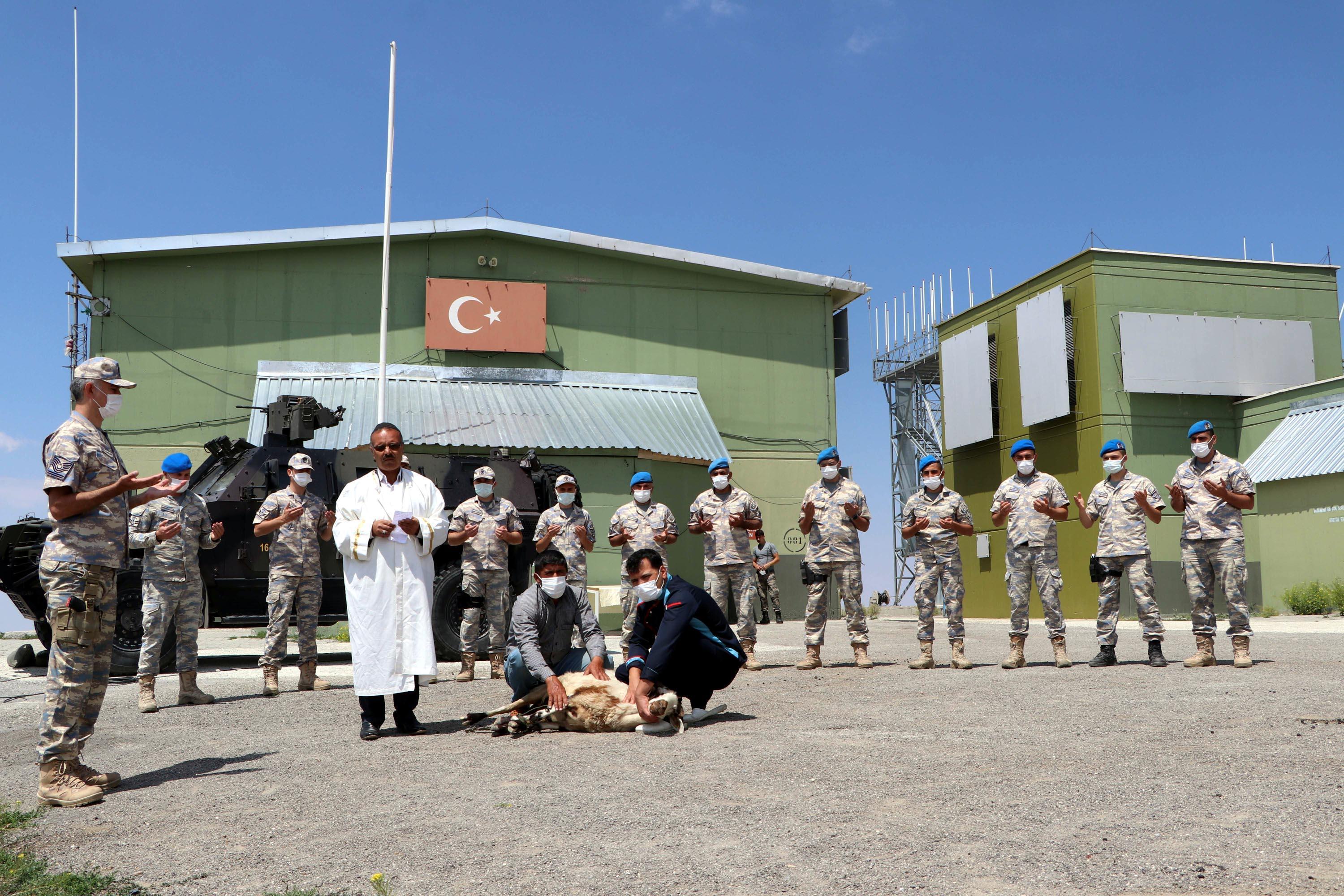 3 bin 180 rakımdaki gökyüzünün keskin gözleri’ bayramda da görevde