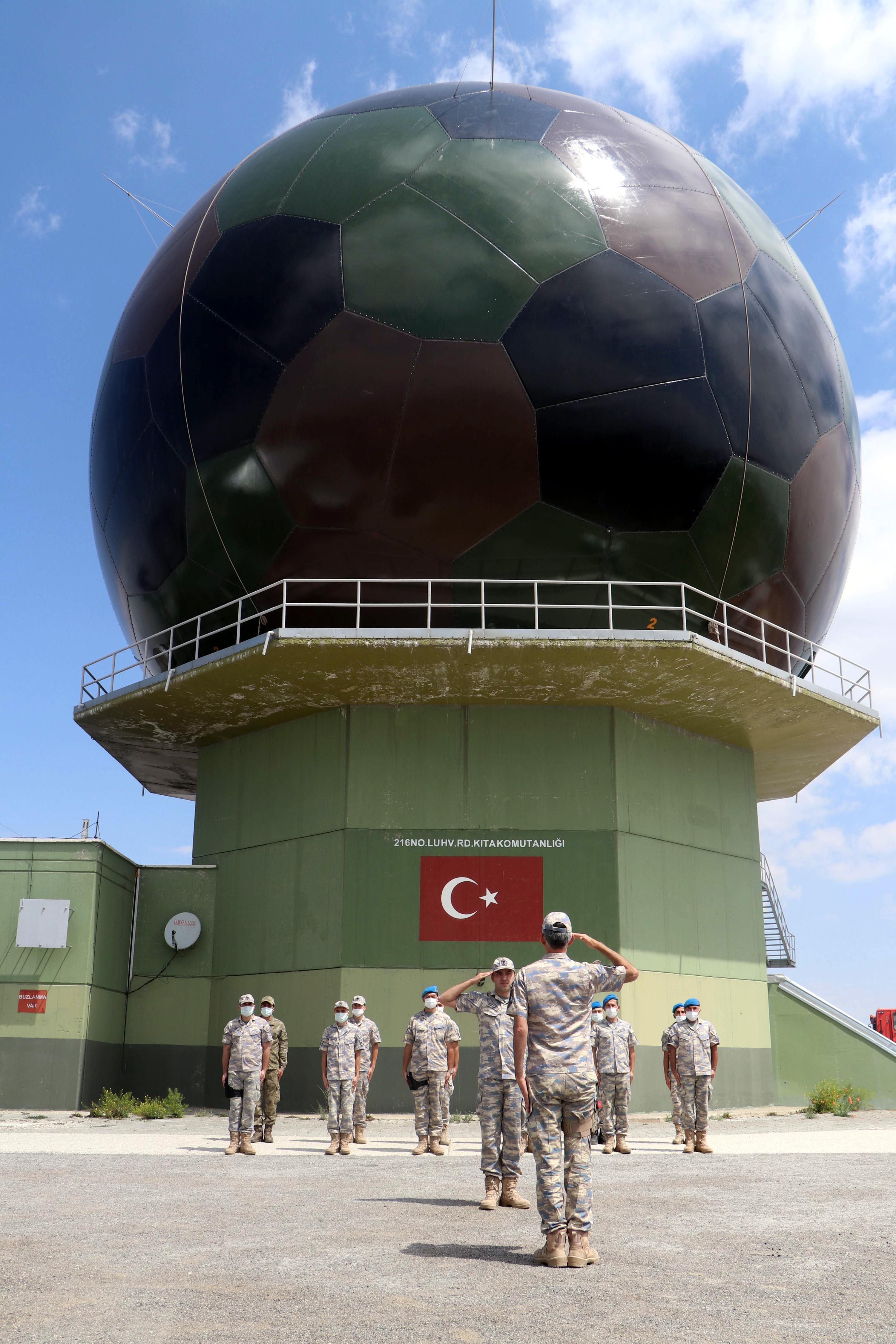 3 bin 180 rakımdaki gökyüzünün keskin gözleri’ bayramda da görevde