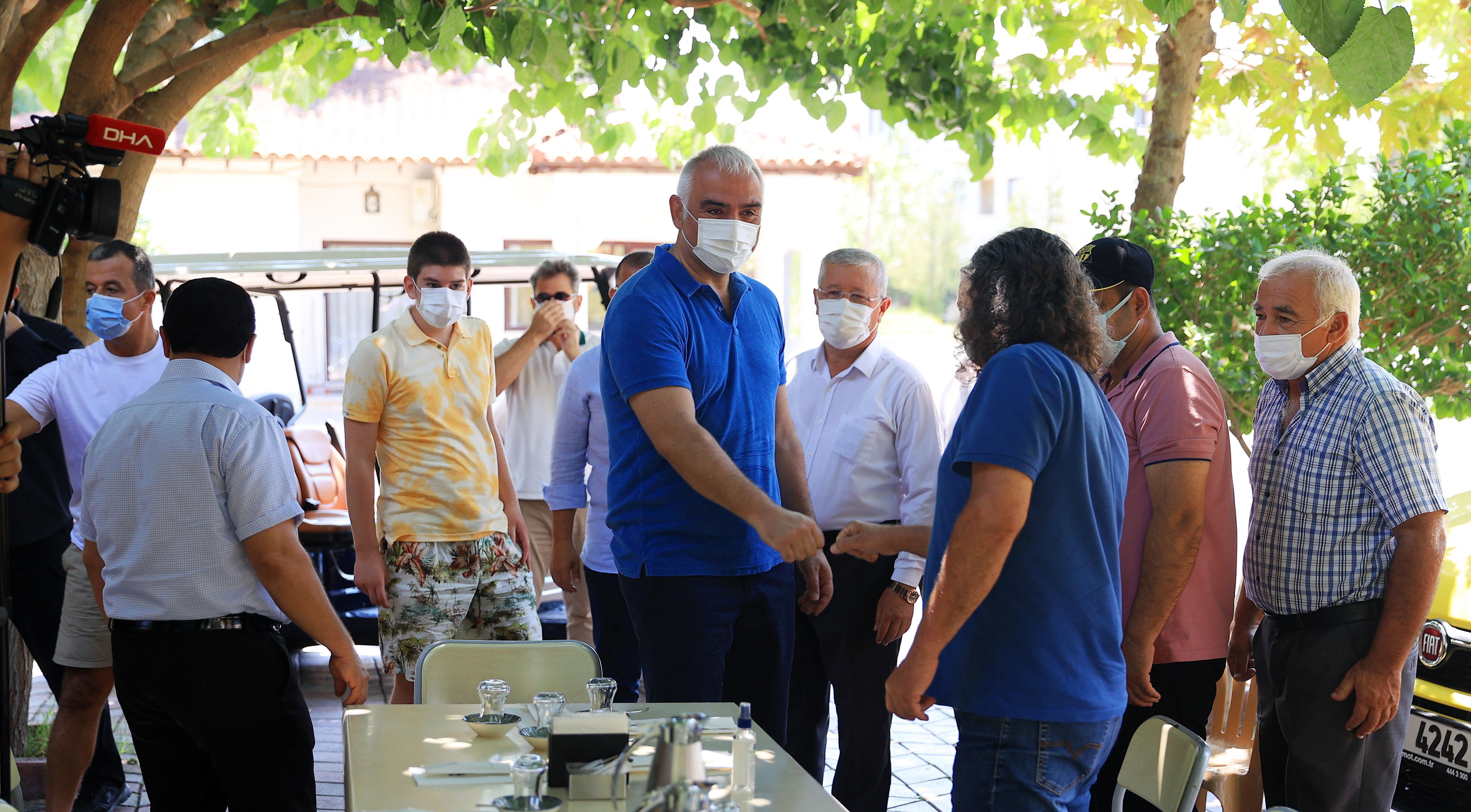 Kültür ve Turizm Bakanı Ersoy: Otellerde aşı oranları yüzde 93lerde