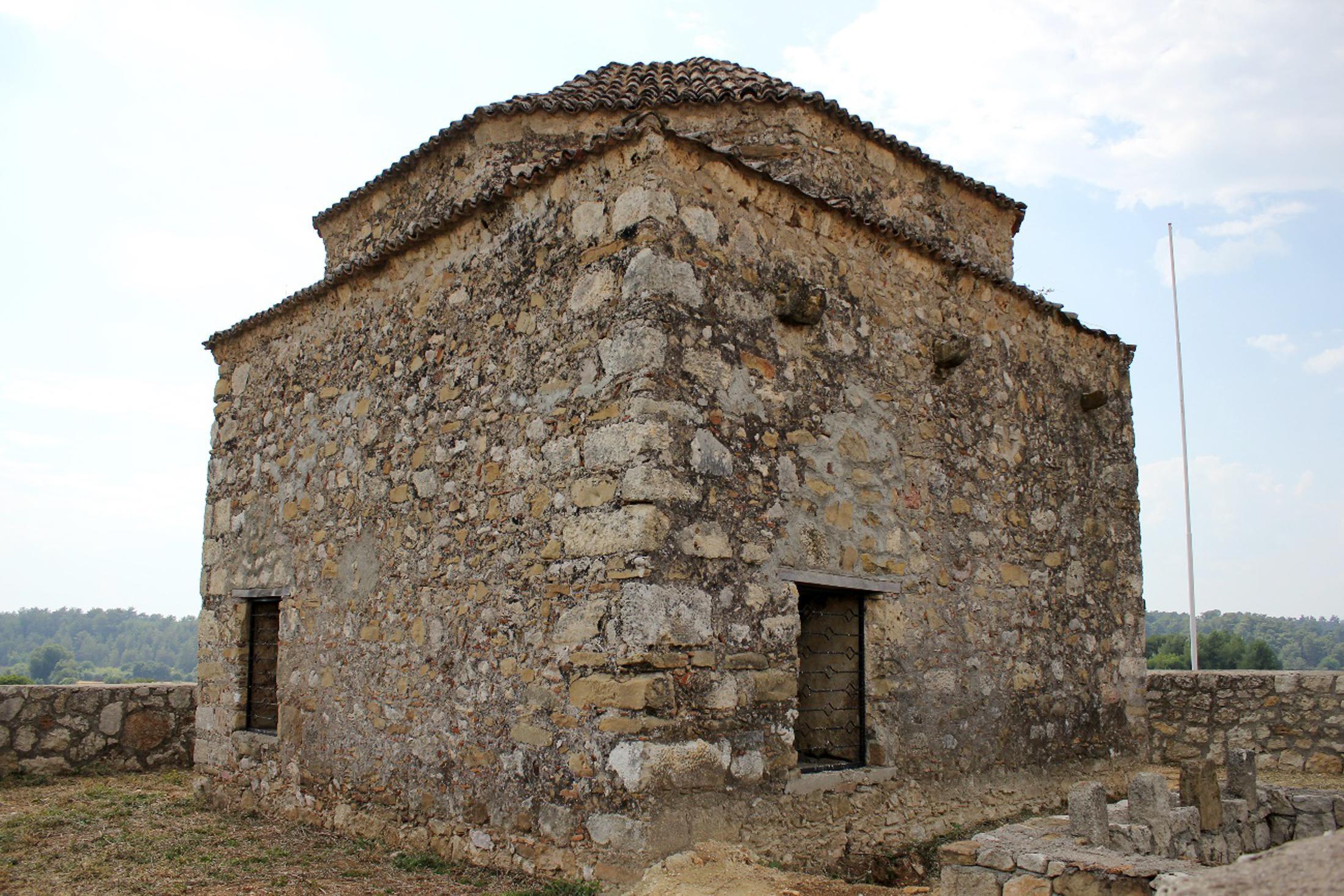 Tarihi caminin duvarlarında argo sözcükler