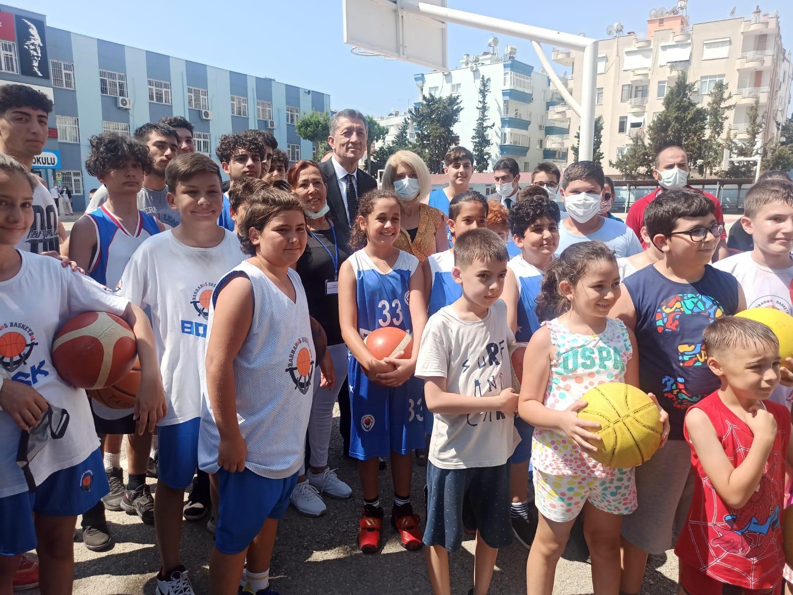 Bakan Selçuk, Mersinde