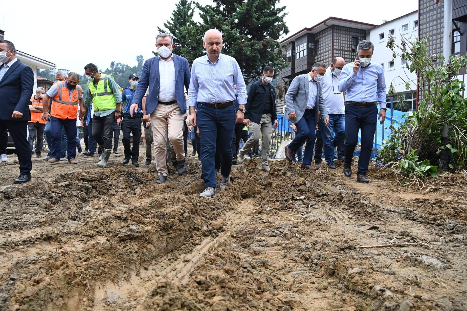 Rize ve Artvin’de selin izleri siliniyor, kayıp 3 kişi aranıyor