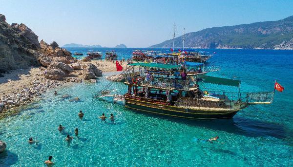 Antalyaya gelen turist sayısı 3 milyonu geçti