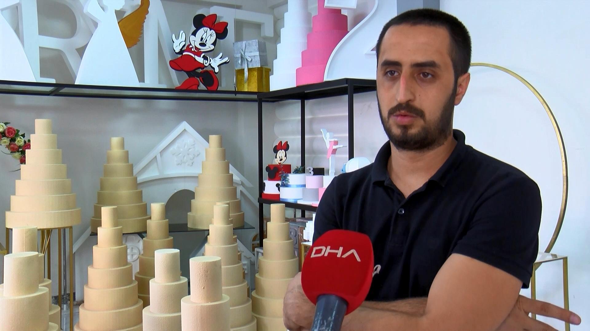 10 katlı maket düğün pastası, otomobilin tavanına konularak çalındı