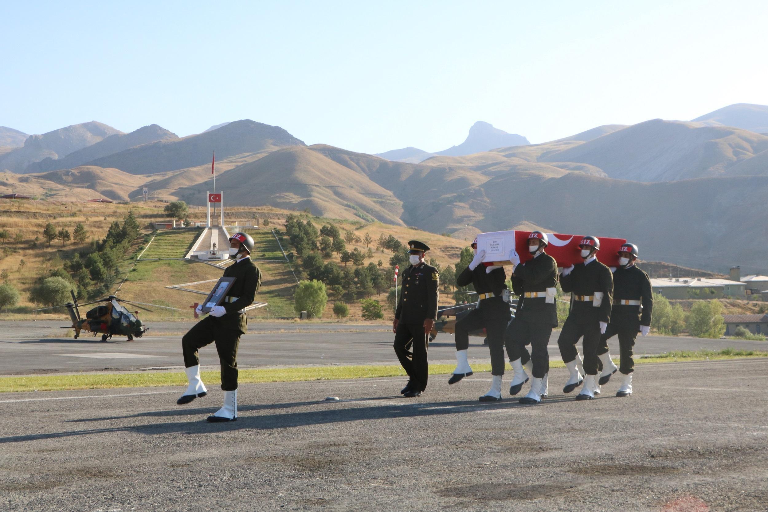 Şehit uzman çavuş, memleketine uğurlandı