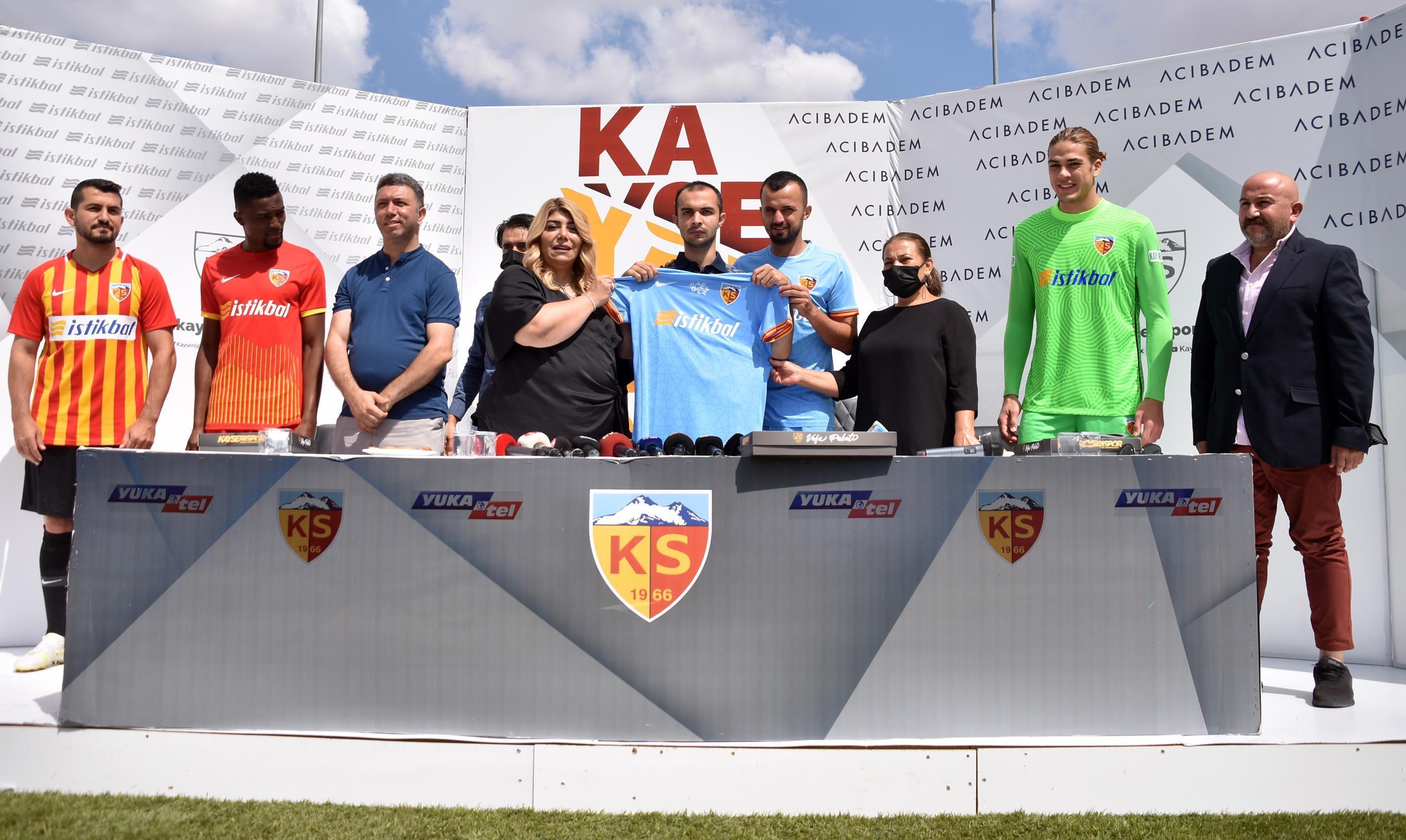 Yukatel Kayserisporun yeni sezon formaları tanıtıldı