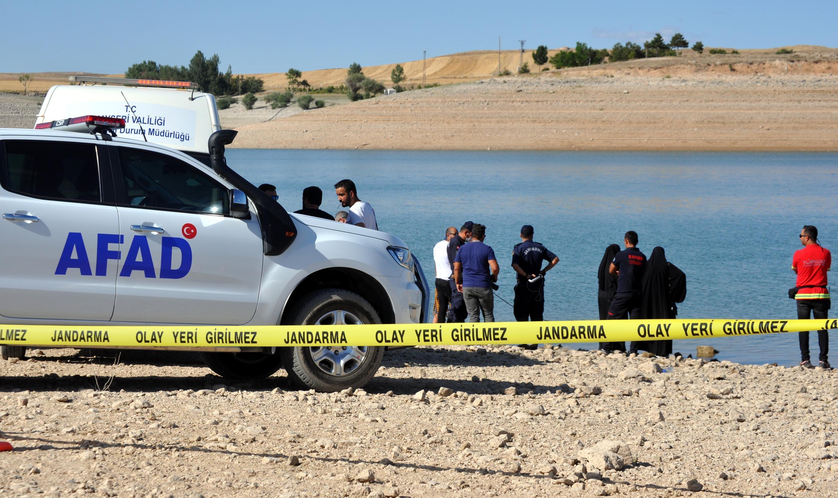 Sarımsaklı Barajı göletinde kayıp 3 kişi aranıyor