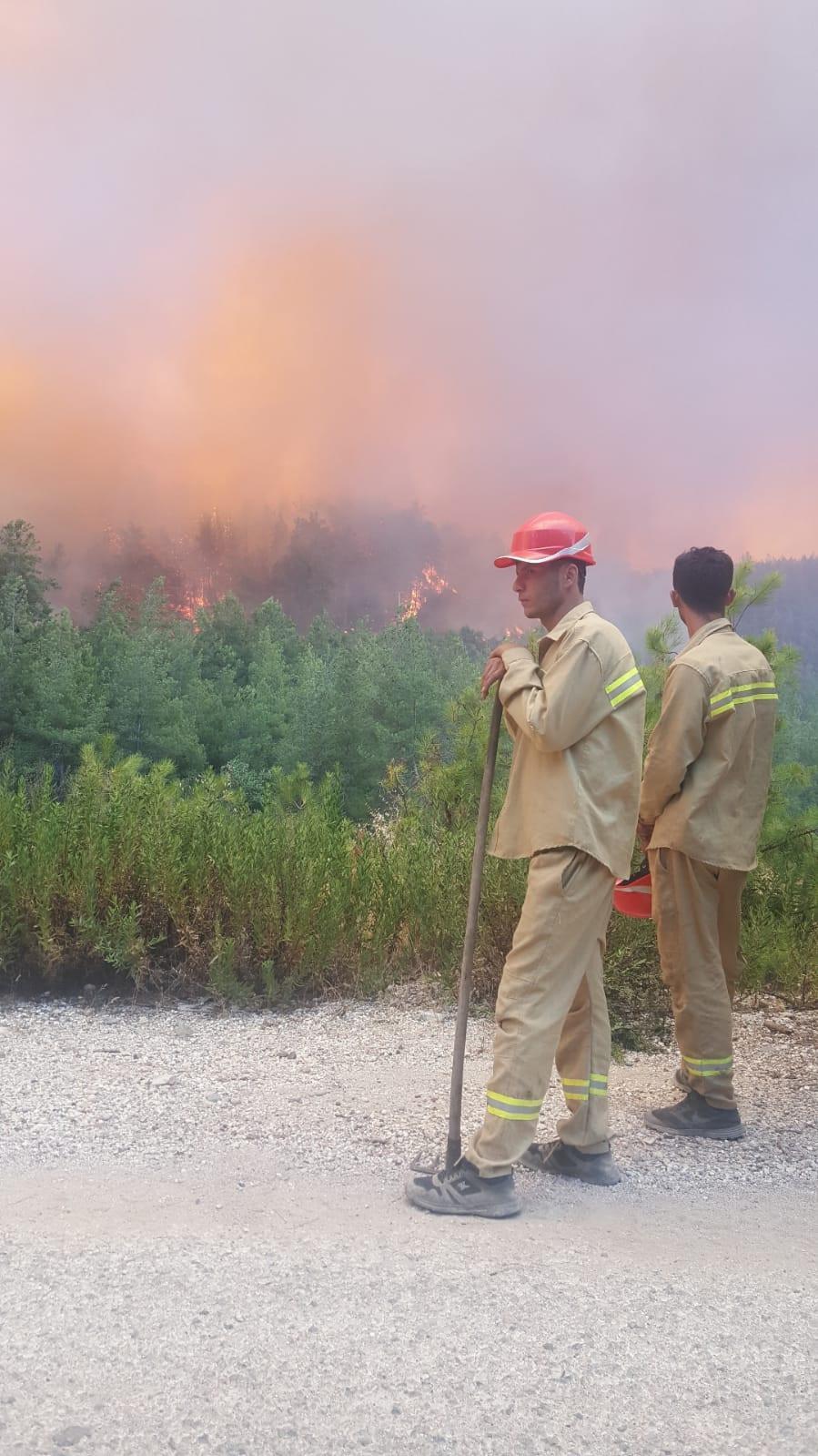 Manavgattaki büyük yangın 4üncü gününde; 2 orman işçisi yaşamını yitirdi