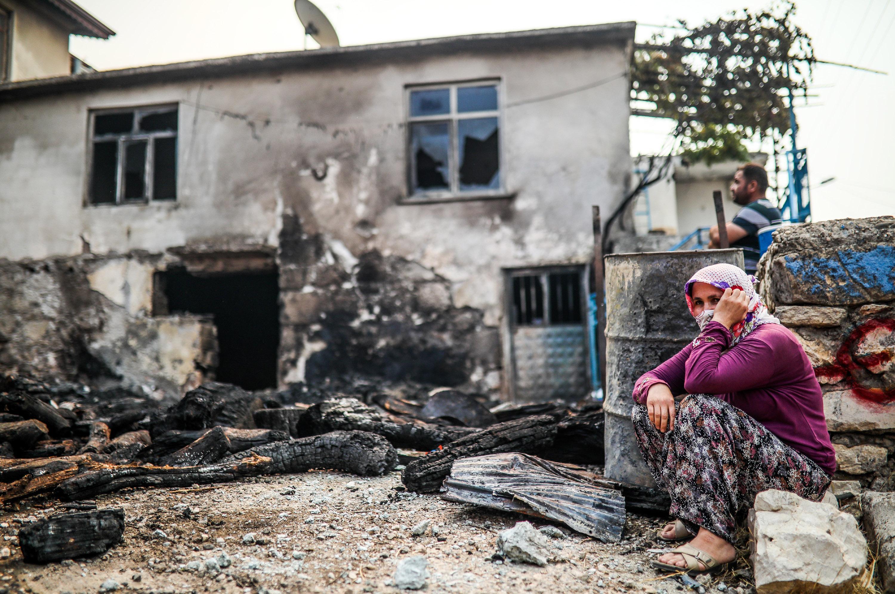 Manavgattaki büyük yangın 4üncü gününde; 2 orman işçisi yaşamını yitirdi