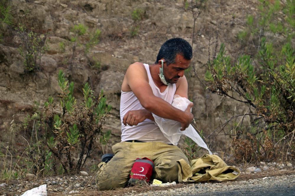 Manavgattaki büyük yangın 4üncü gününde; 2 orman işçisi yaşamını yitirdi