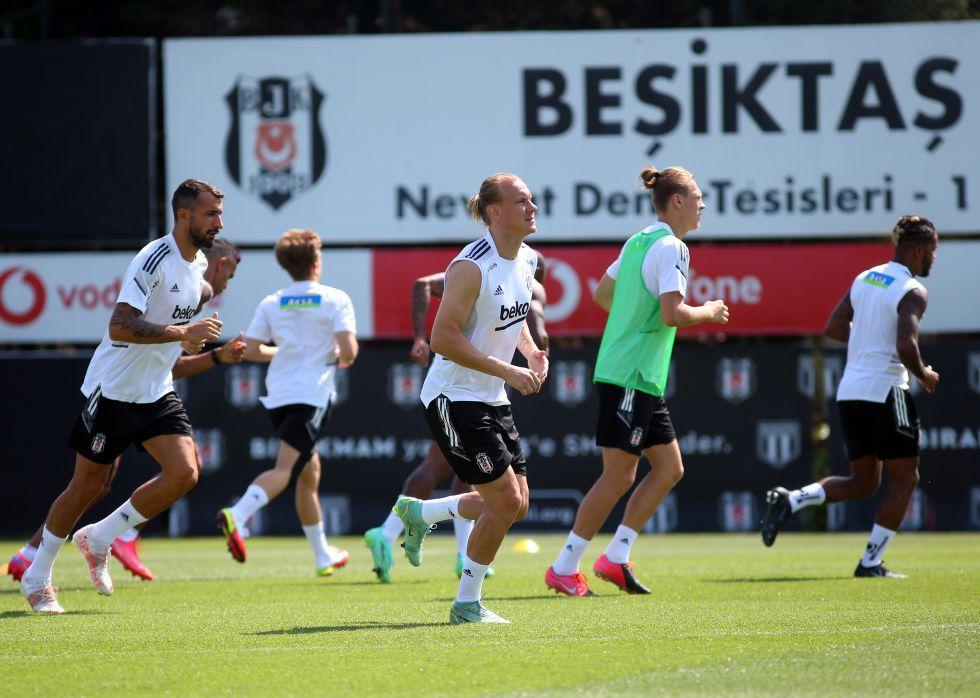 Beşiktaşta yeni sezon hazırlıkları sürüyor