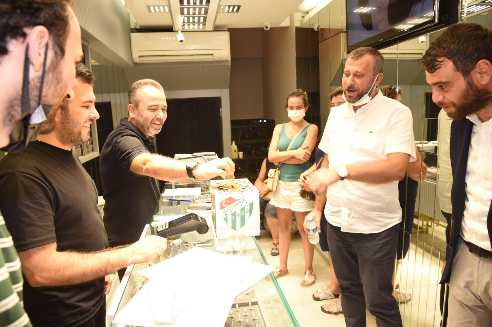 Bursa esnafı, Bursaspora destek için kenetlendi