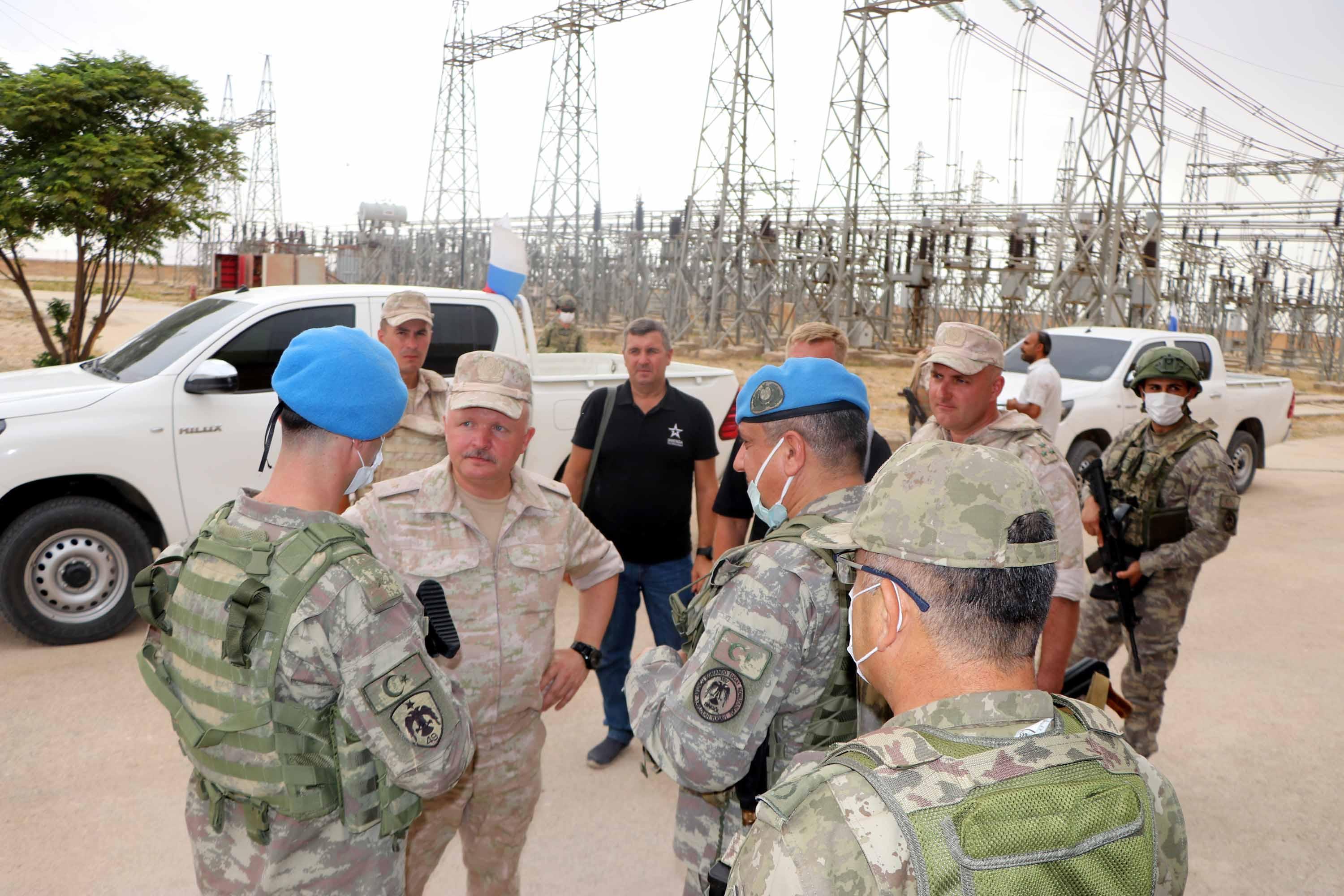 Joint investigation by Turkish and Russian soldiers to solve electricity and water cuts in Ras al-Ayn