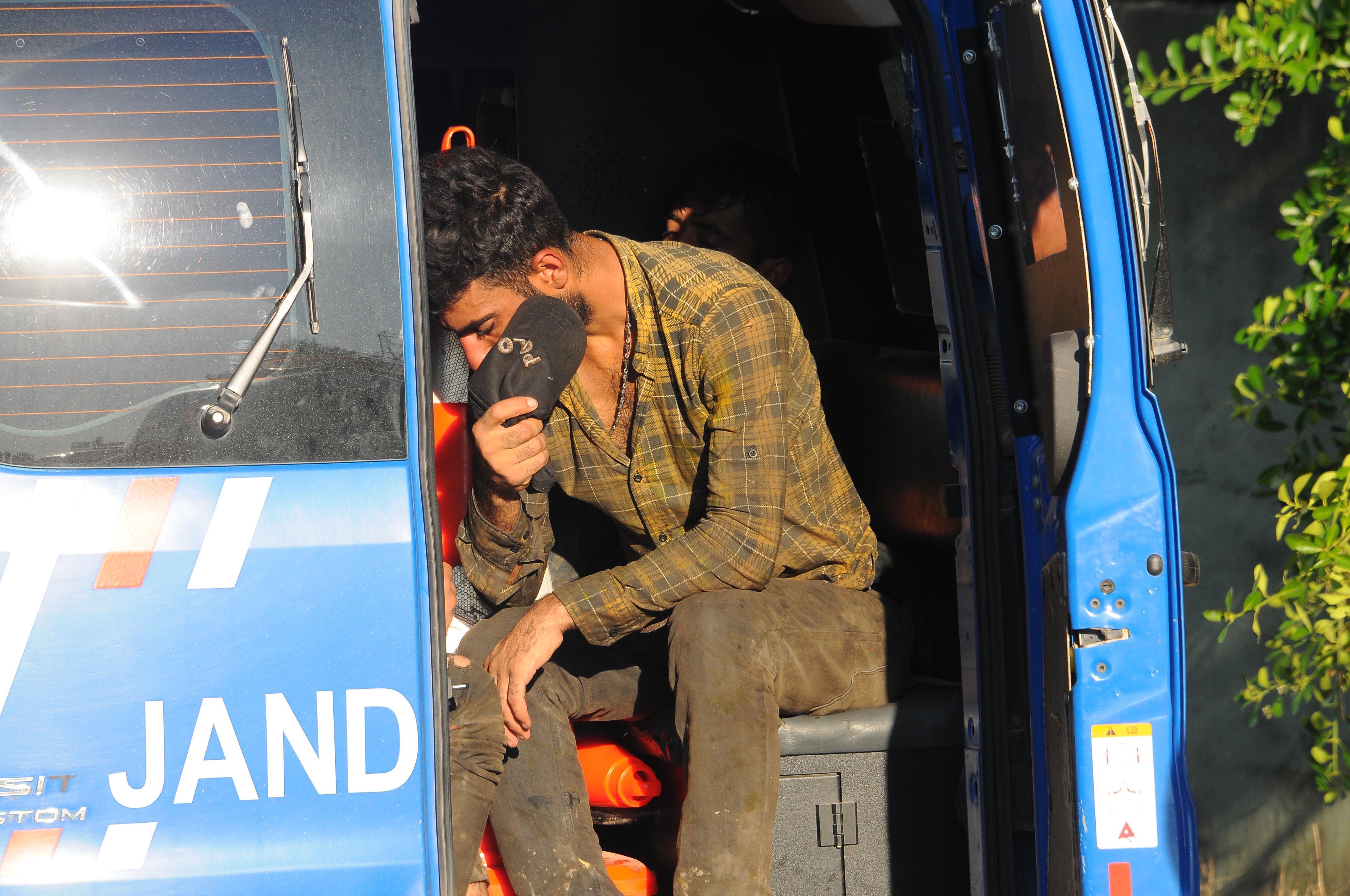 Kullanılmayan fabrikanın deposunda yangın çıktı: 5 gözaltı