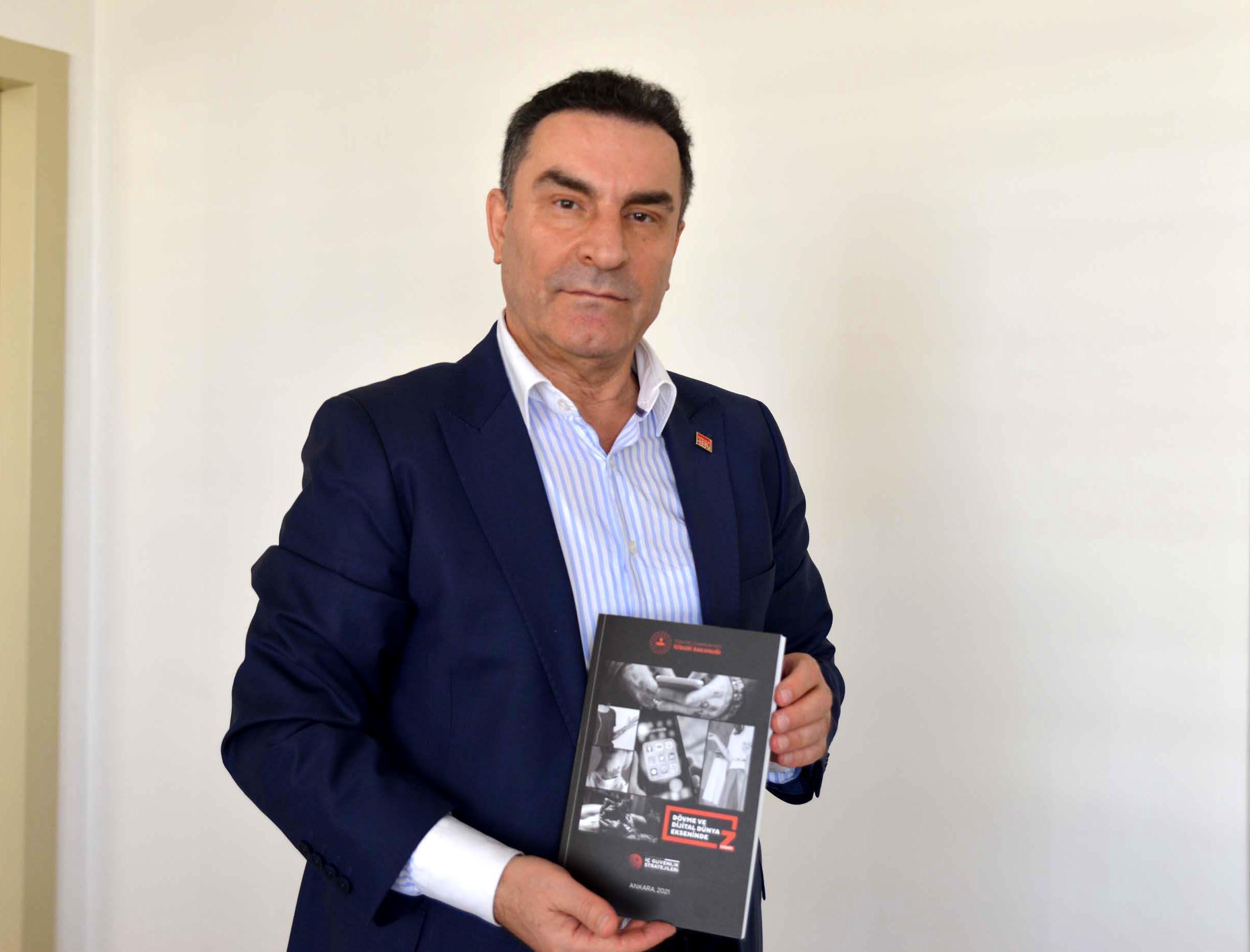 Z kuşağının dövme tercihi, dini ve ideolojik figürler