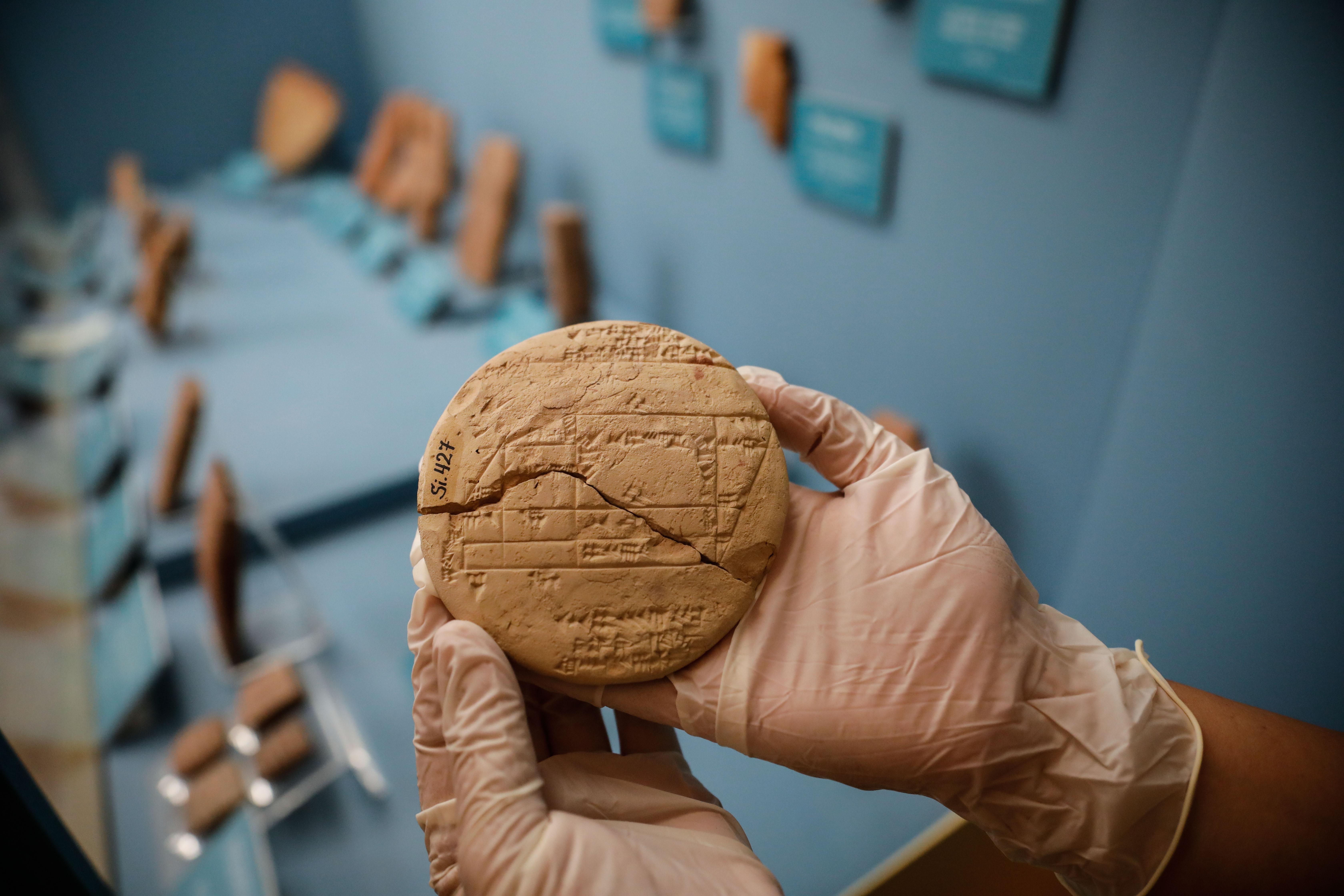 The ancient Babylon tablet will change the history of geometry at the Istanbul Archeology Museum